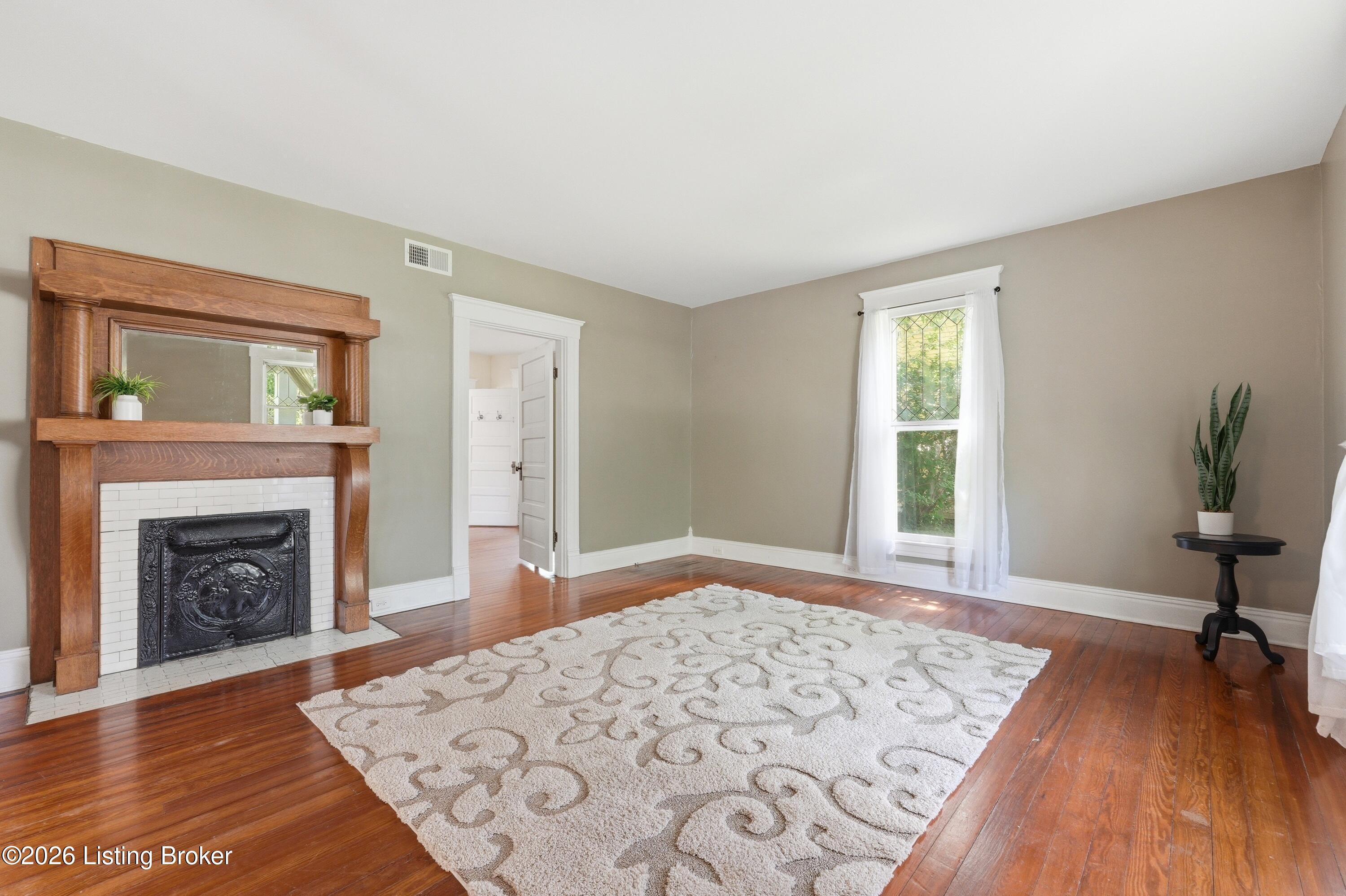 209 Maple Ct Property Photo 7