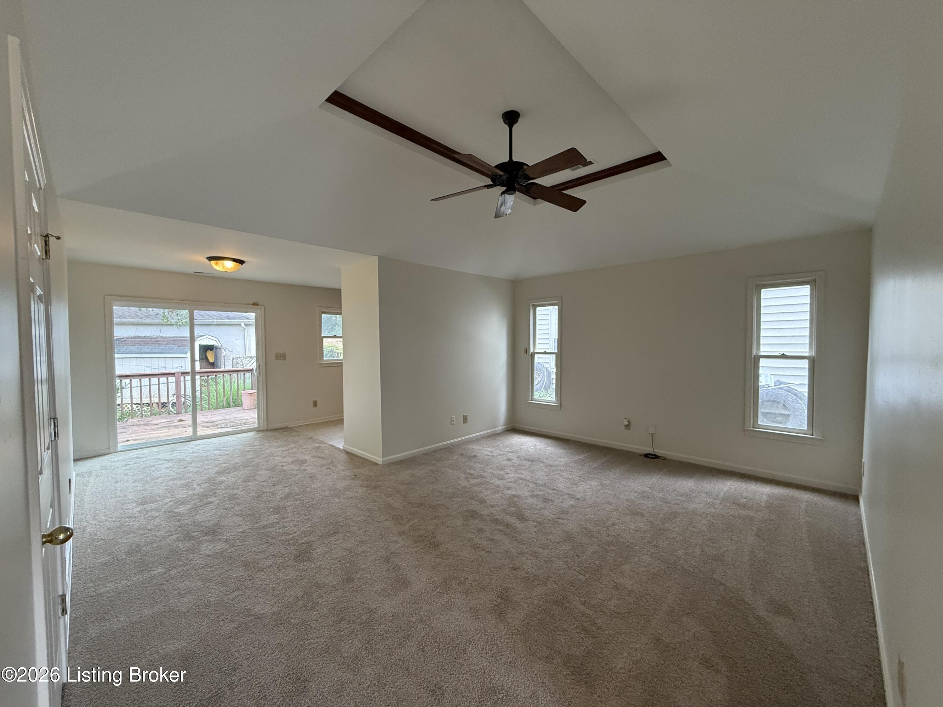 10526 Going Ct Property Photo 2
