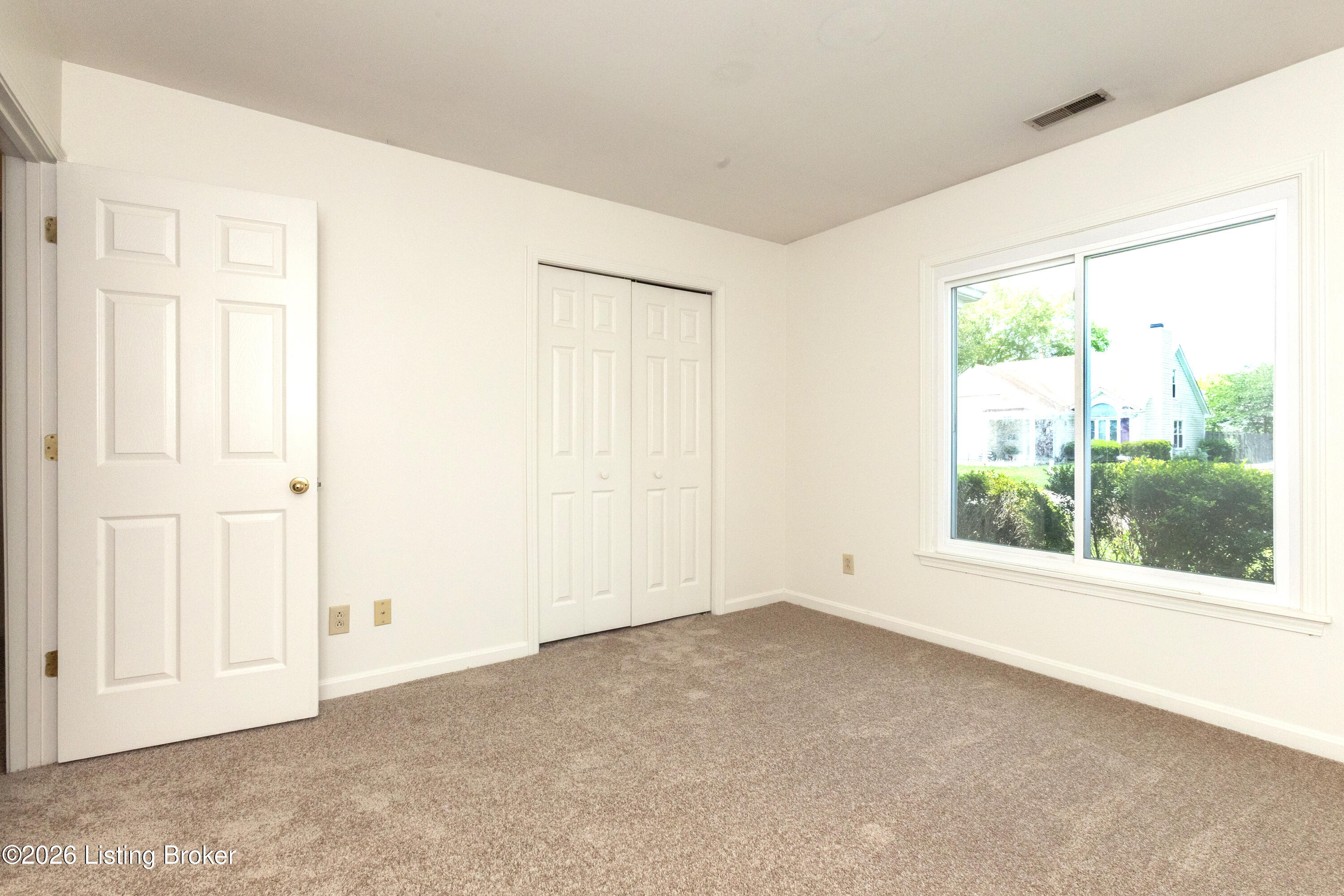 10526 Going Ct Property Photo 6