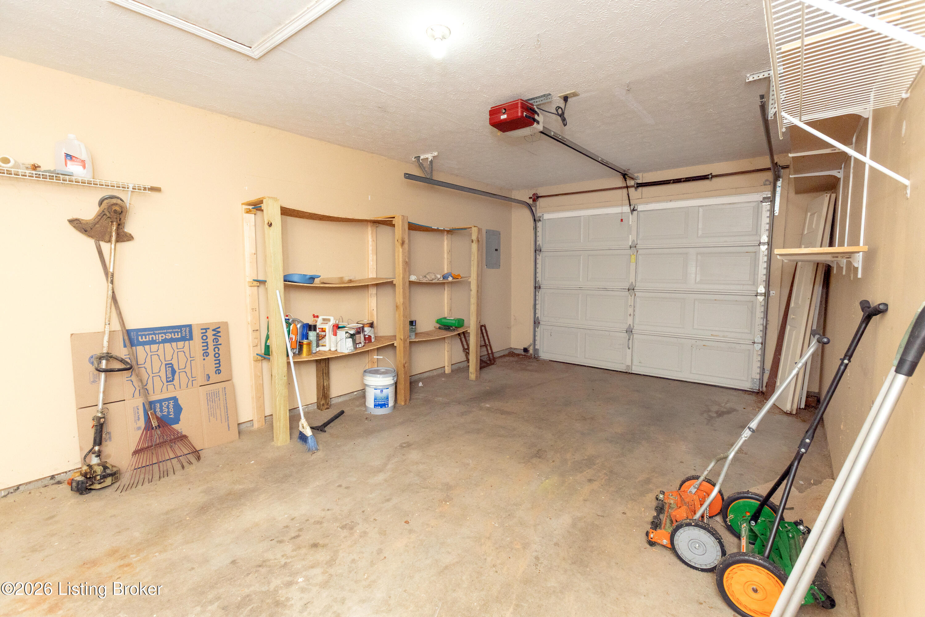 10526 Going Ct Property Photo 8