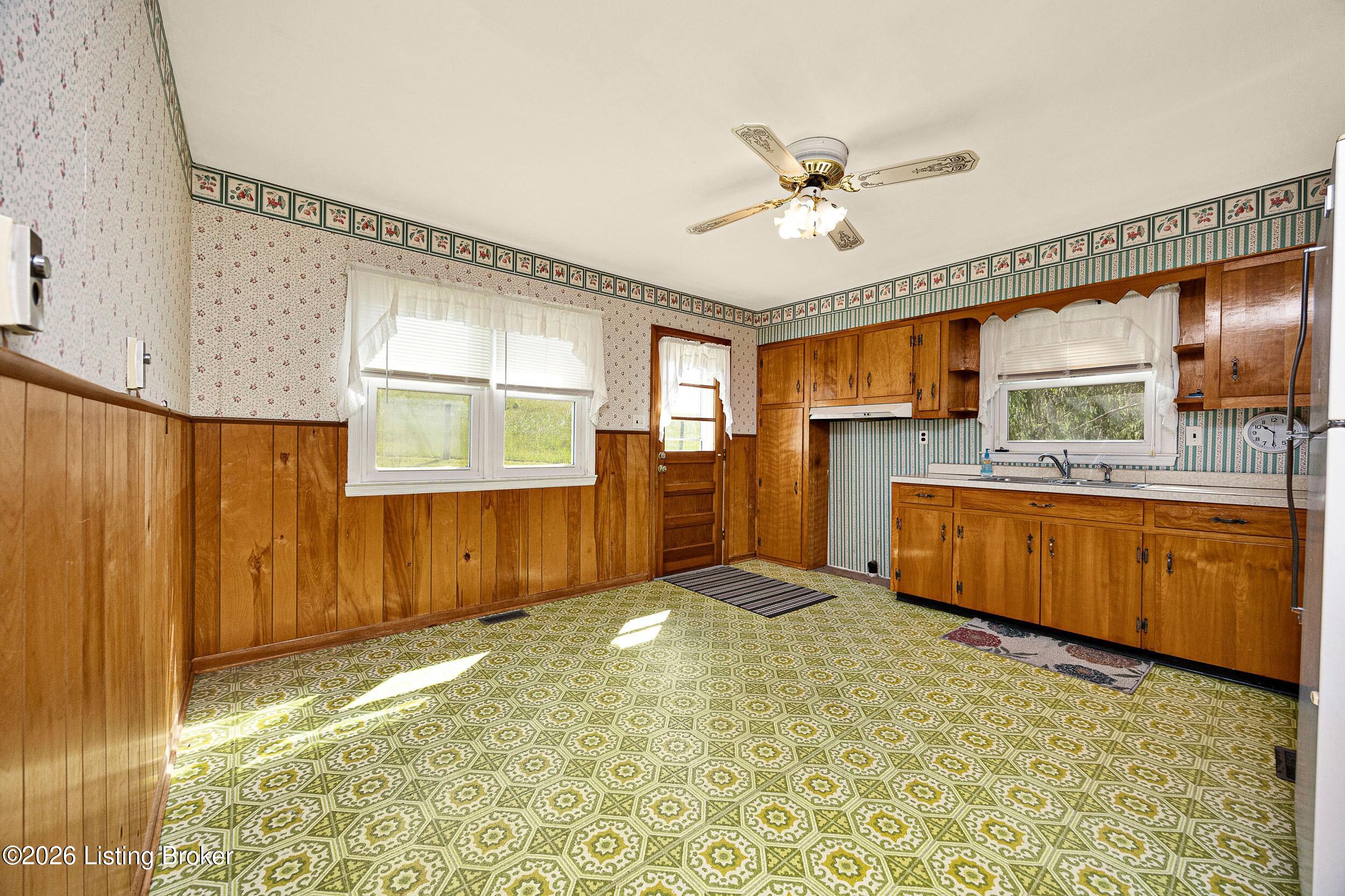 3999 N Loretto Rd Property Photo 10