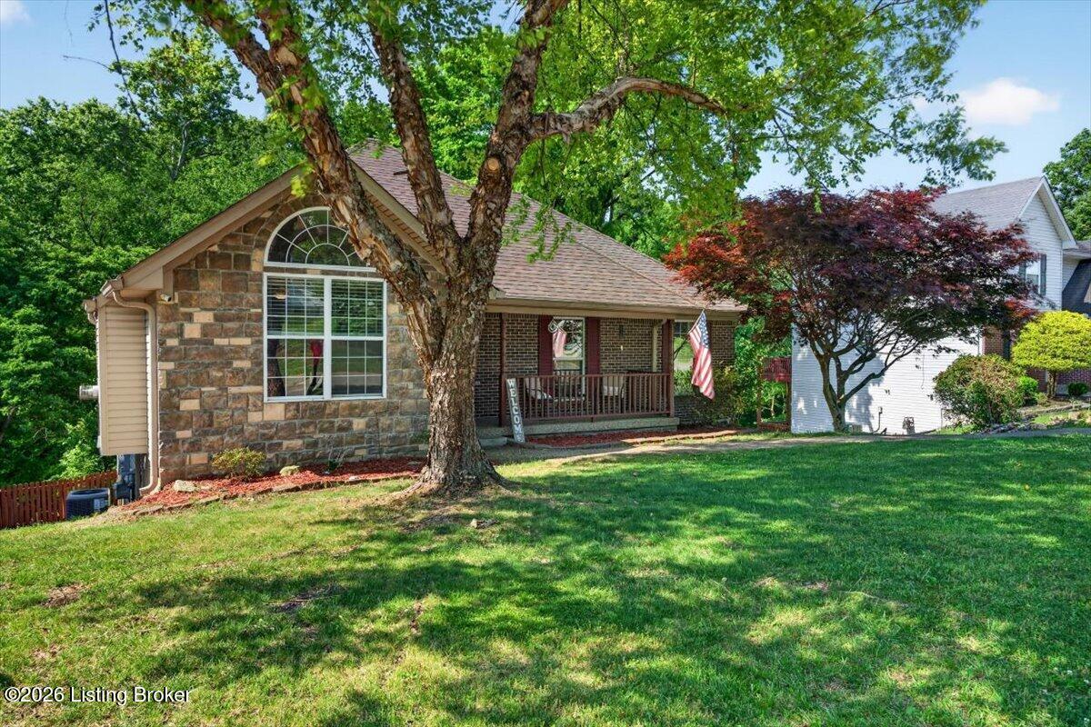6200 Whispering Hills Blvd Property Photo 2
