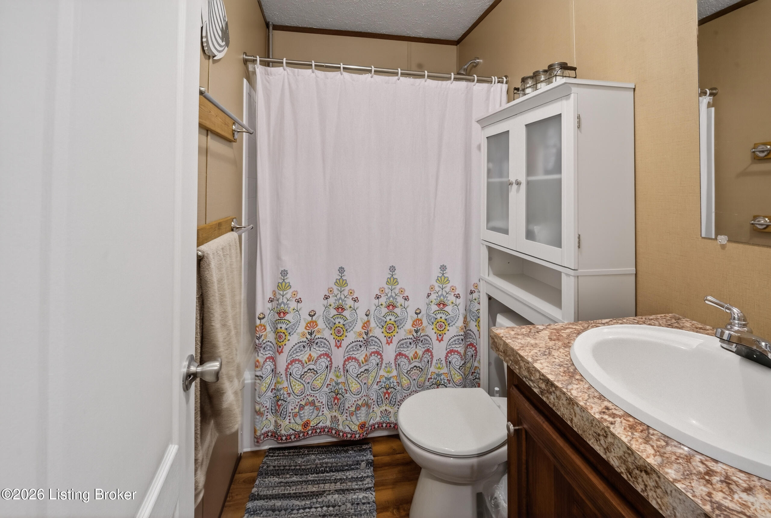 2825 Hidden Valley Ln Property Photo 16
