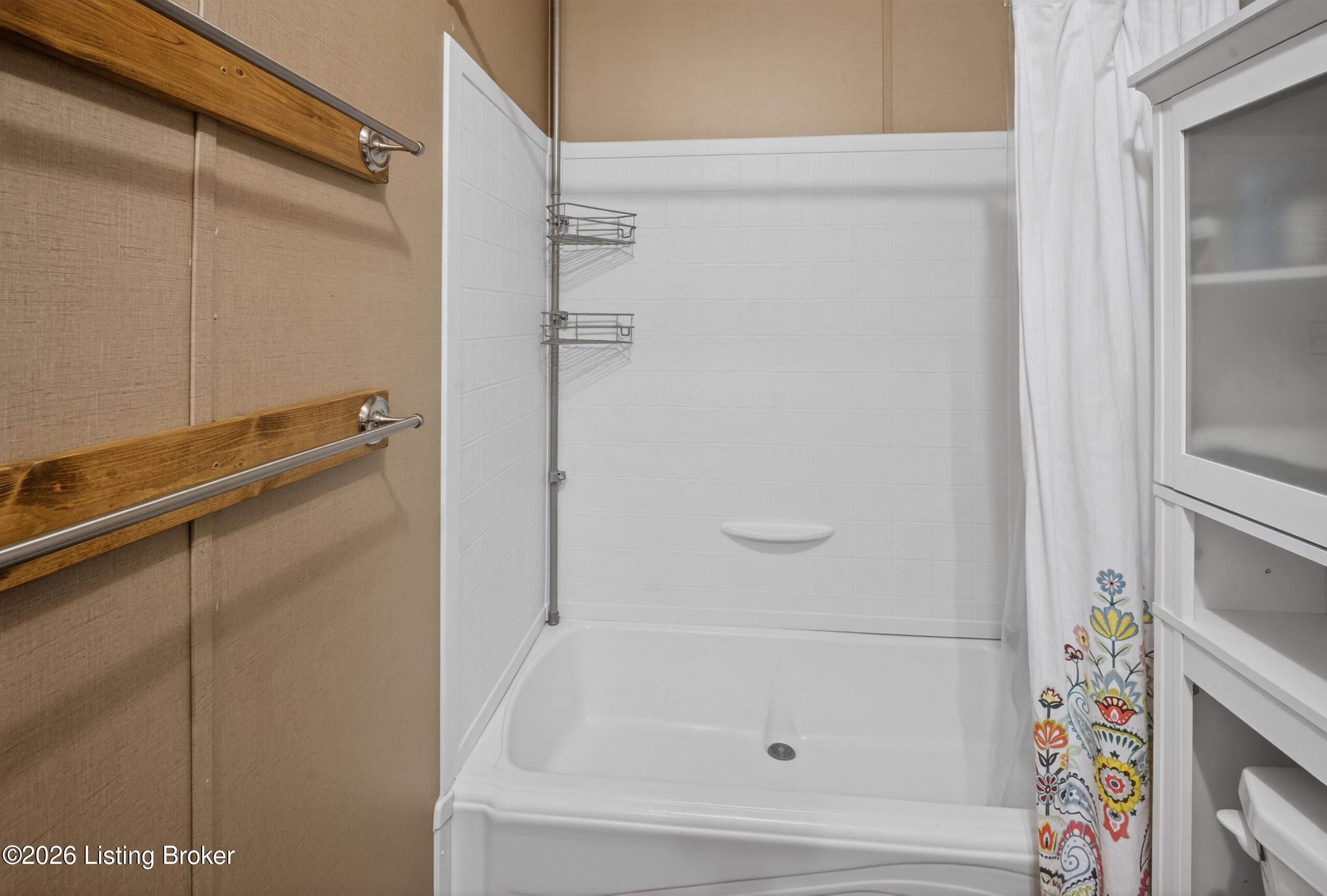 2825 Hidden Valley Ln Property Photo 17