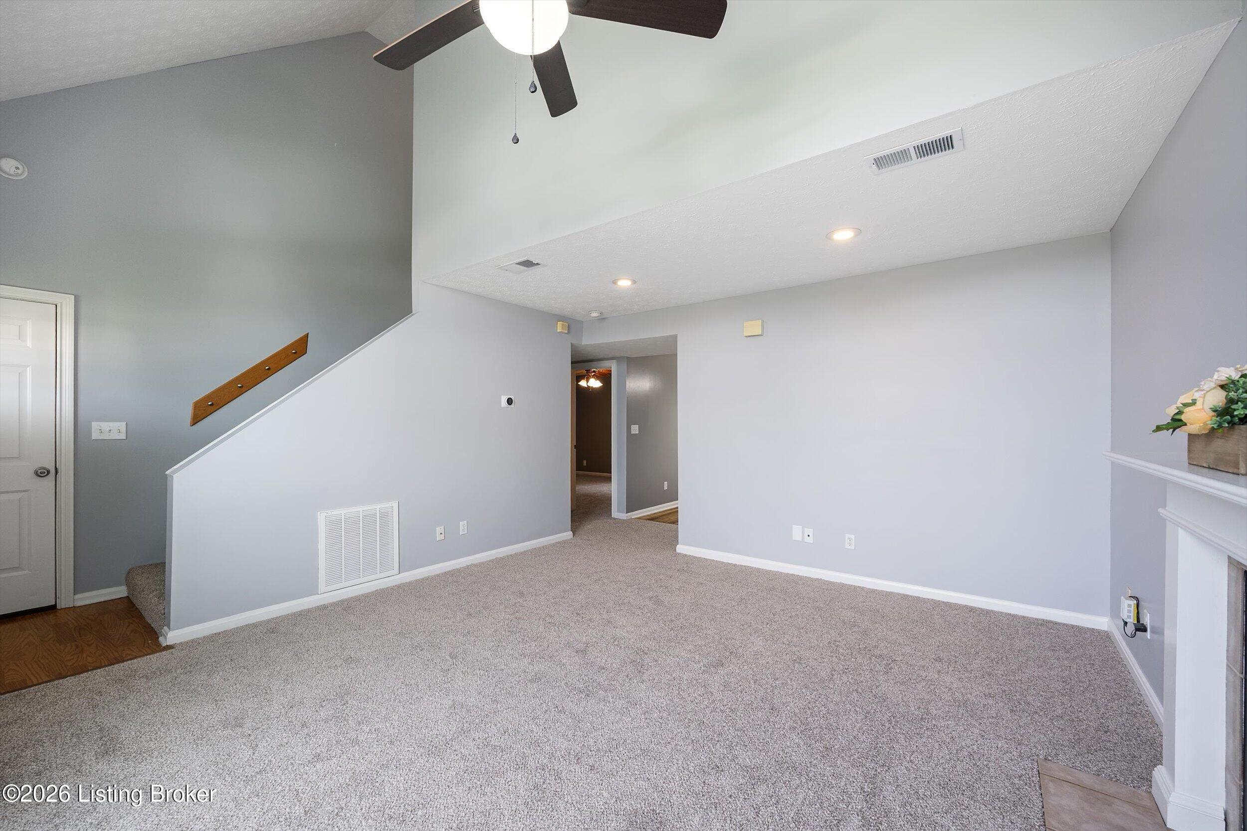 49 N Country Dr Property Photo 5