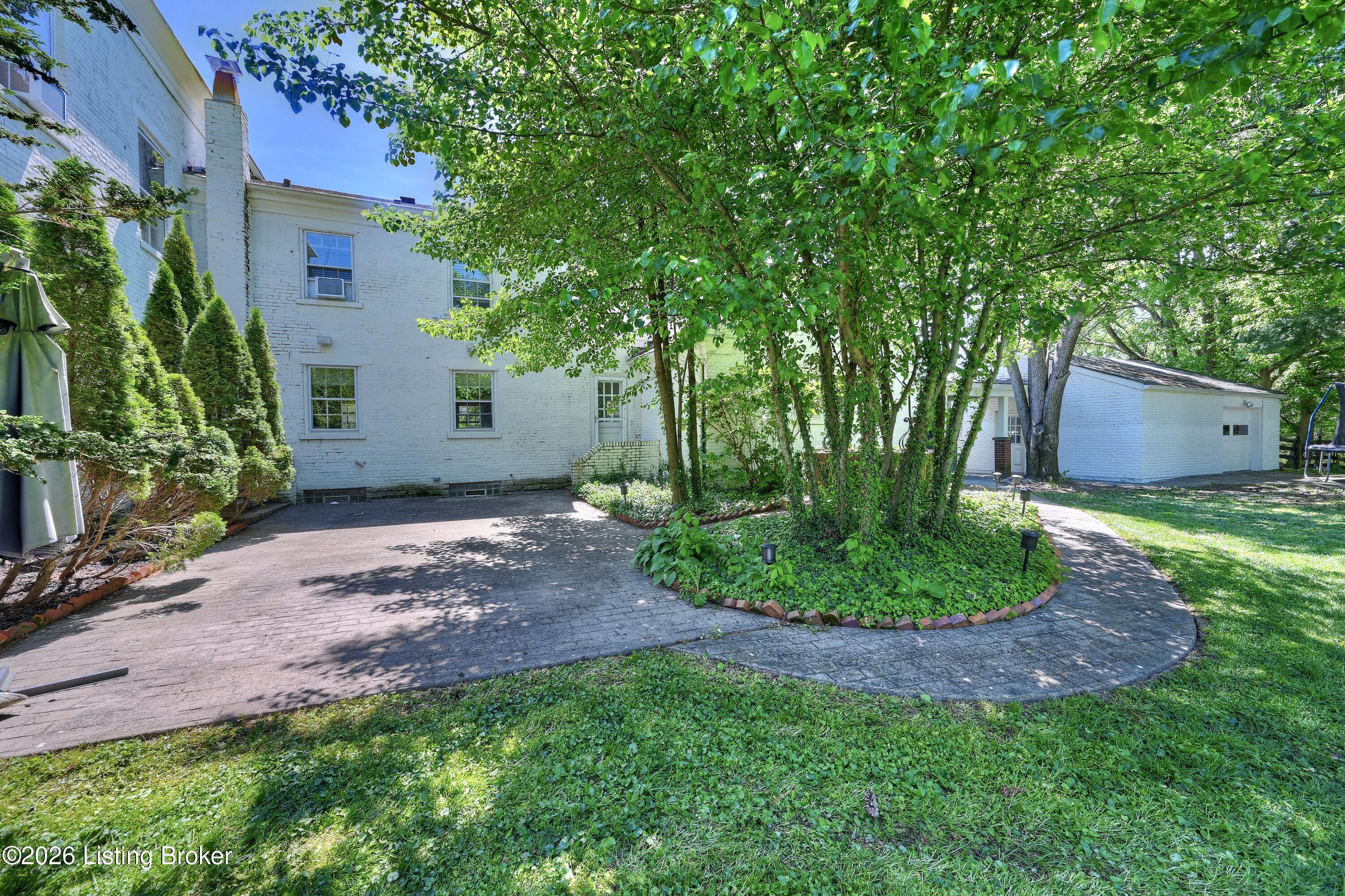 3049 Heritage Ln Property Photo 40