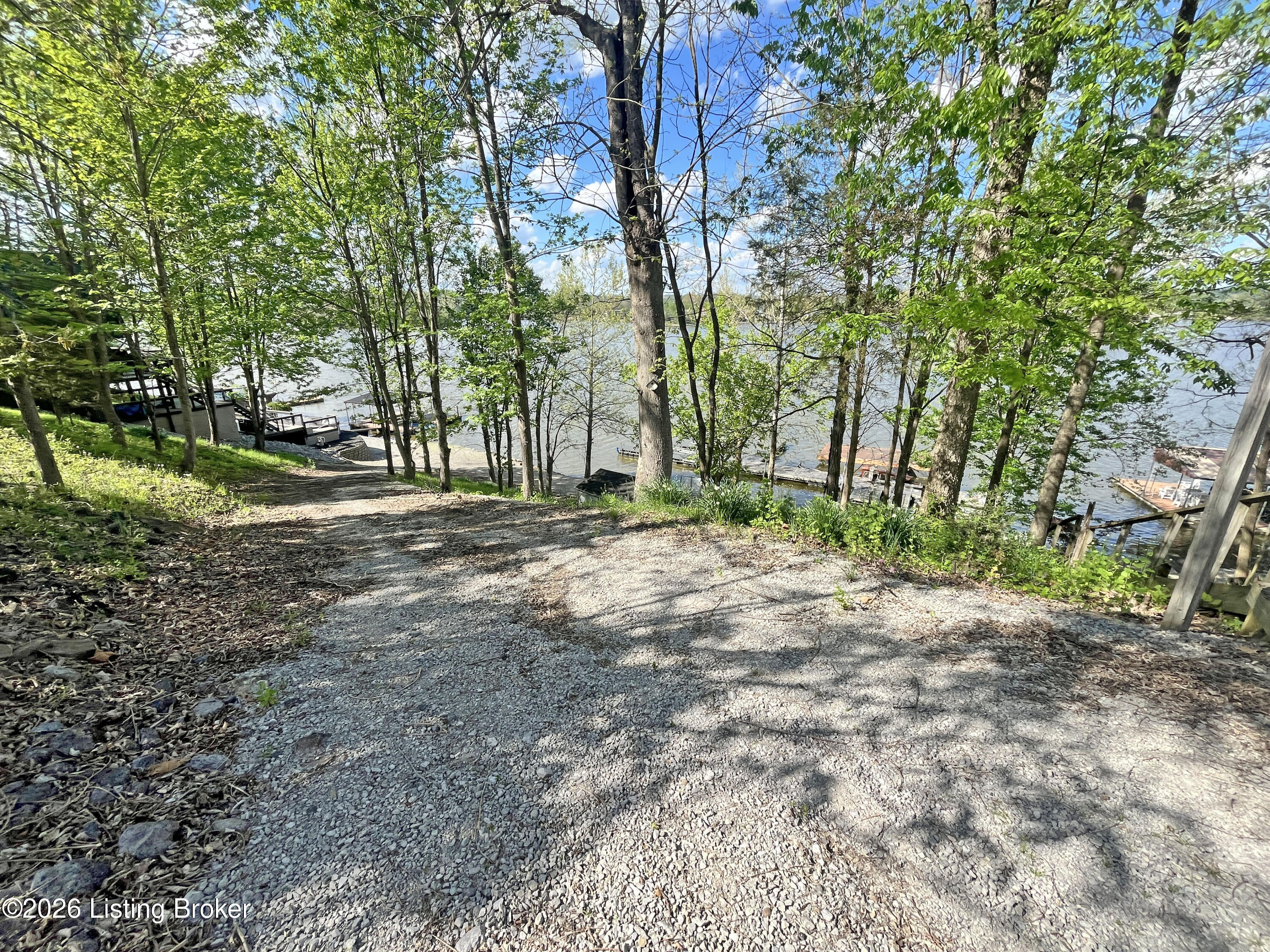 609 Hillandale Dr Property Photo 6