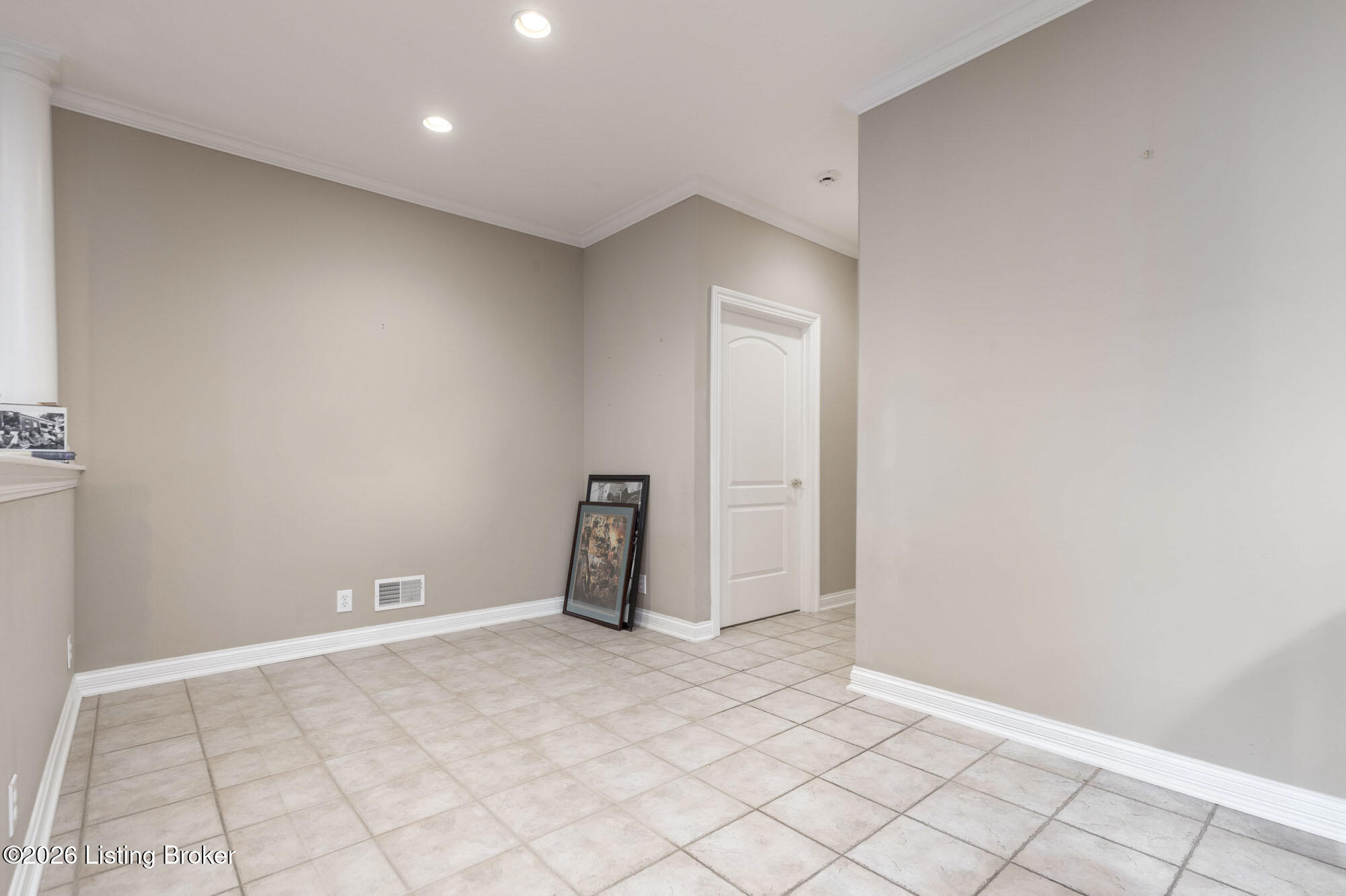 2619 Alia Cir Property Photo 14