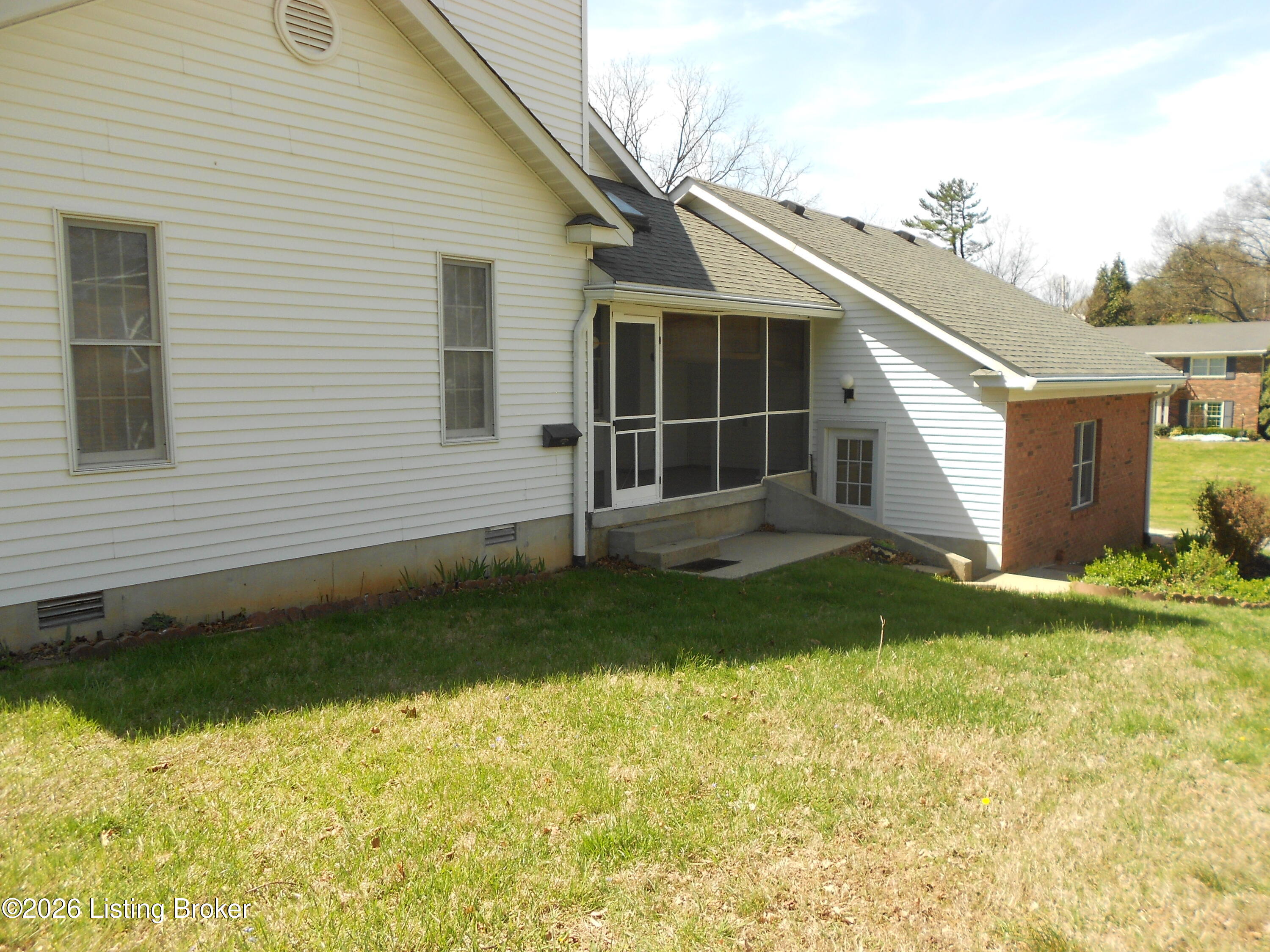 123 Westwind Trail Property Photo 40