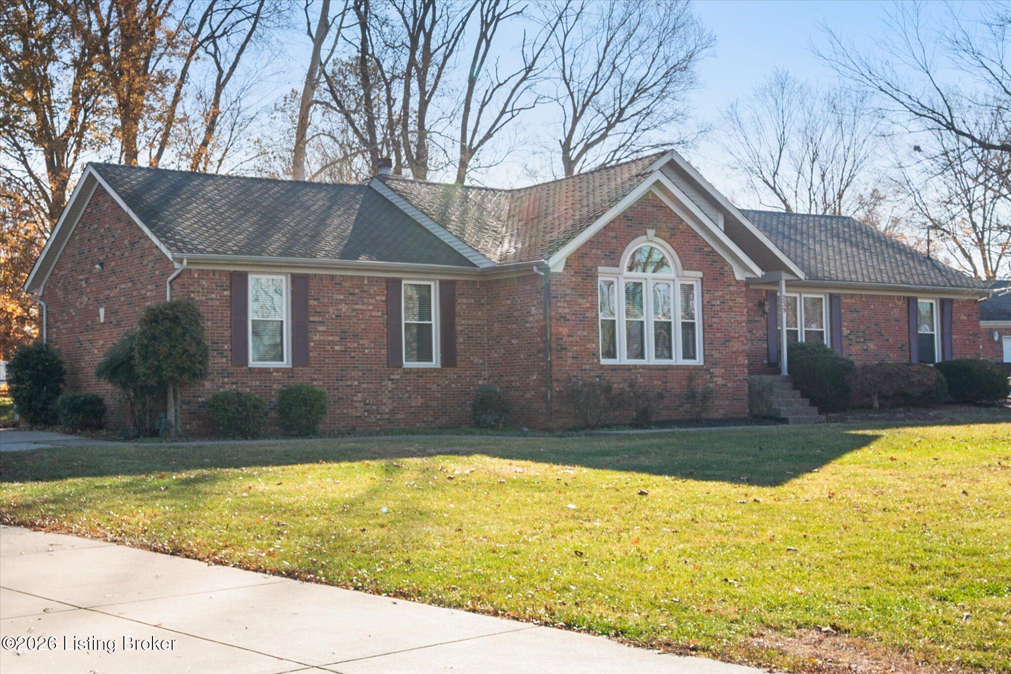239 Shady Pond Ln Property Photo 4