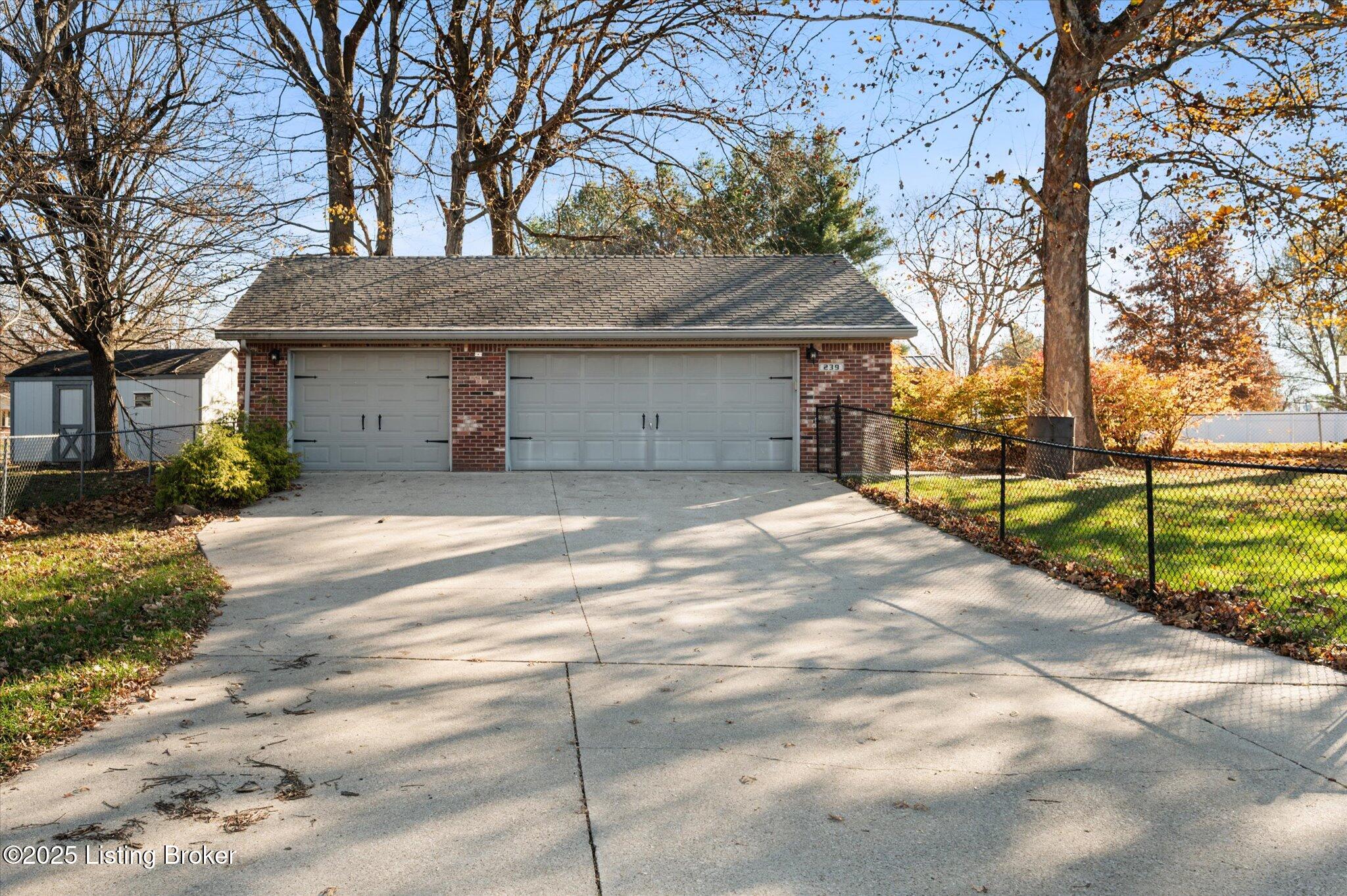 239 Shady Pond Ln Property Photo 8