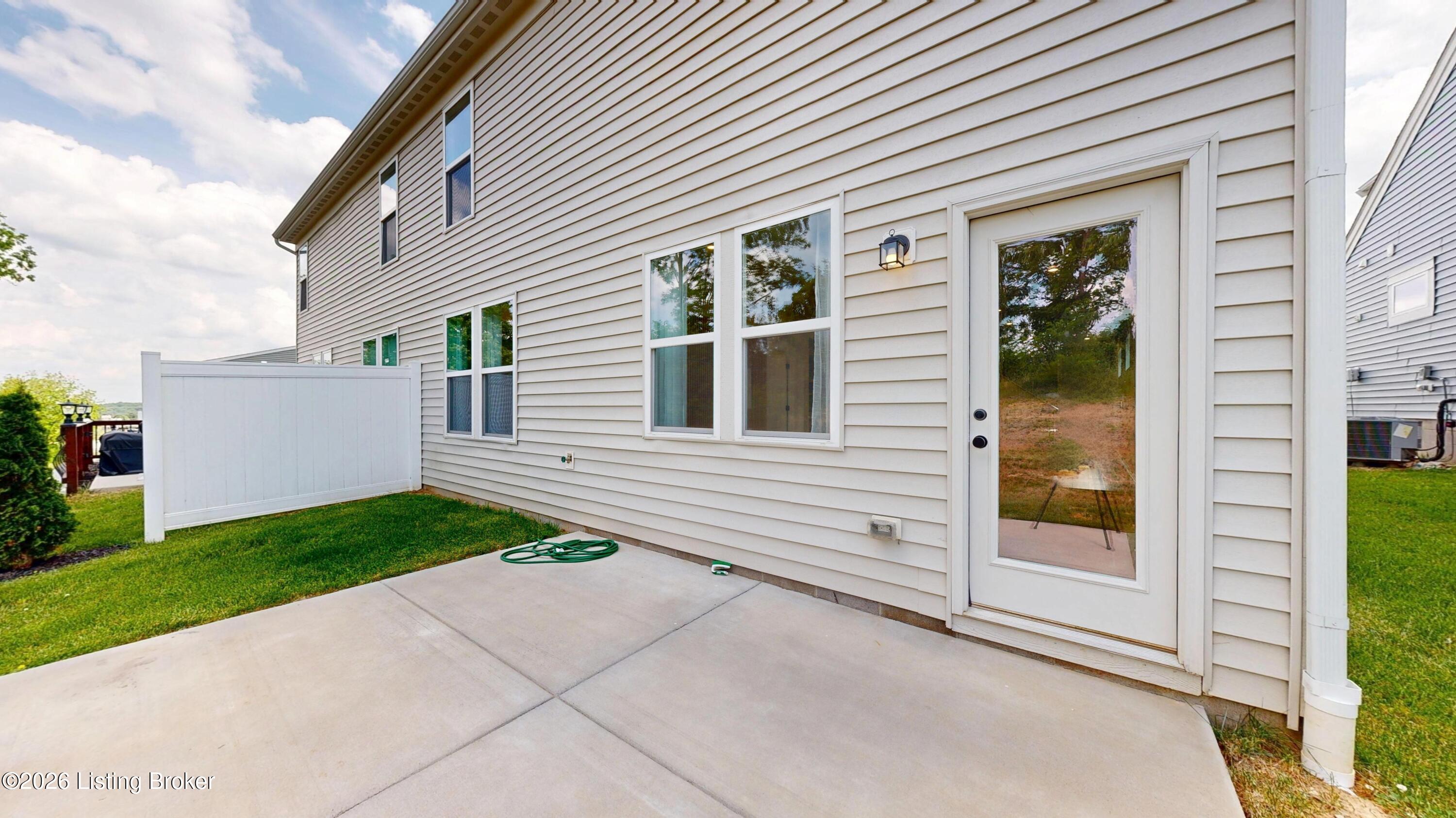 10029 Windcrest Farms Ln Property Photo 32