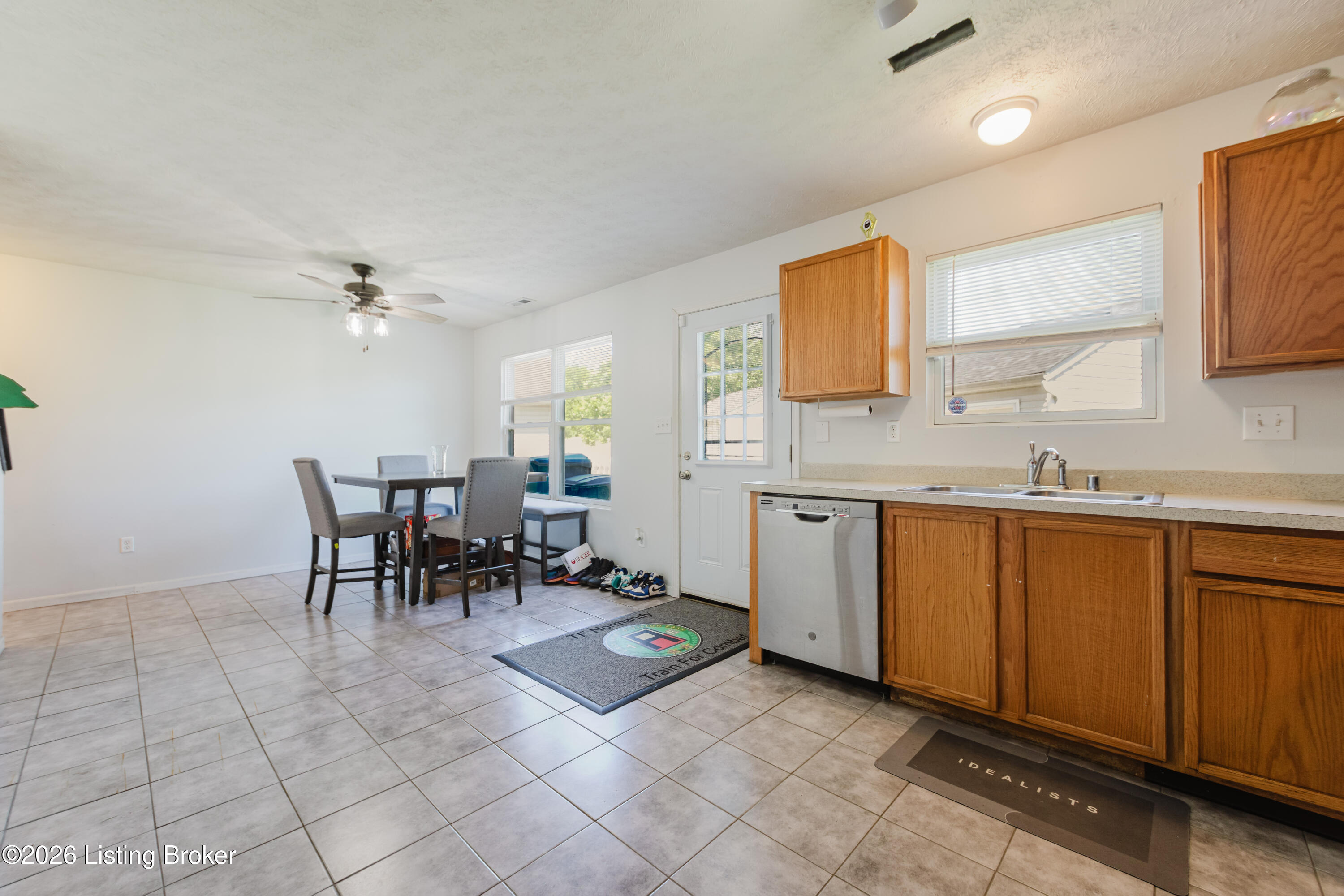 6319 Maravian Dr Property Photo 10
