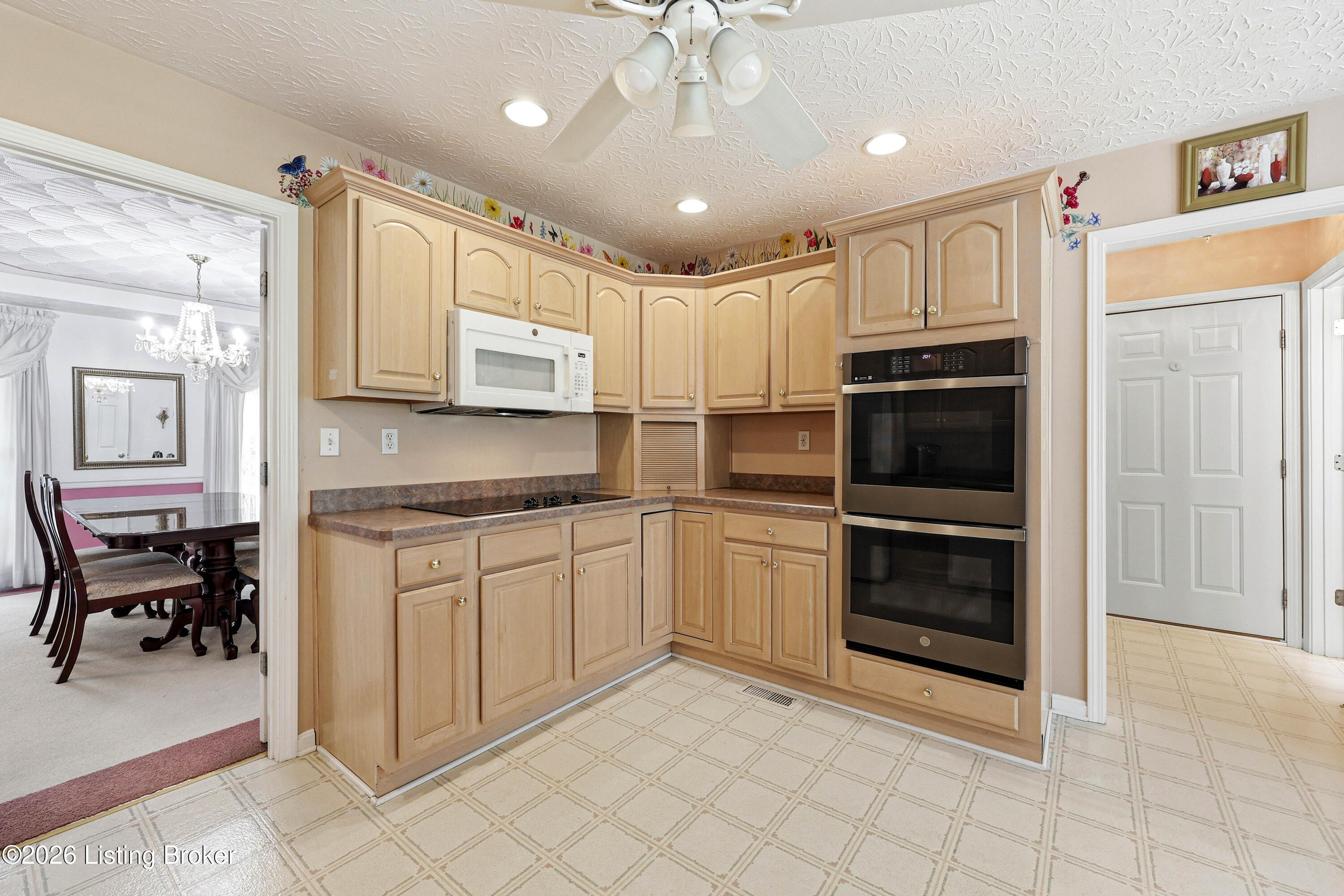 287 Woods Bend Dr Property Photo 9