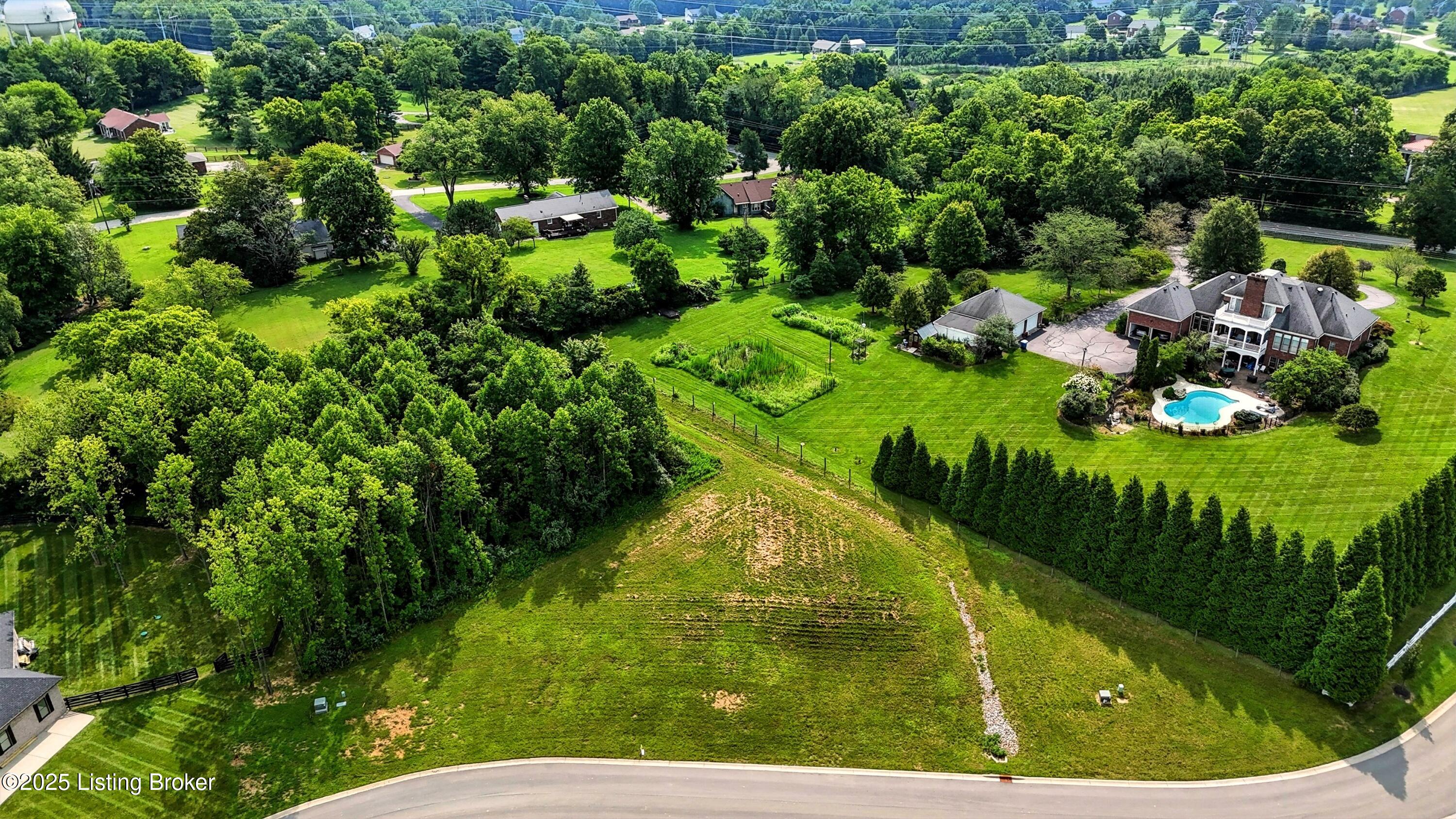 5501 Farmhouse Dr Property Photo 1