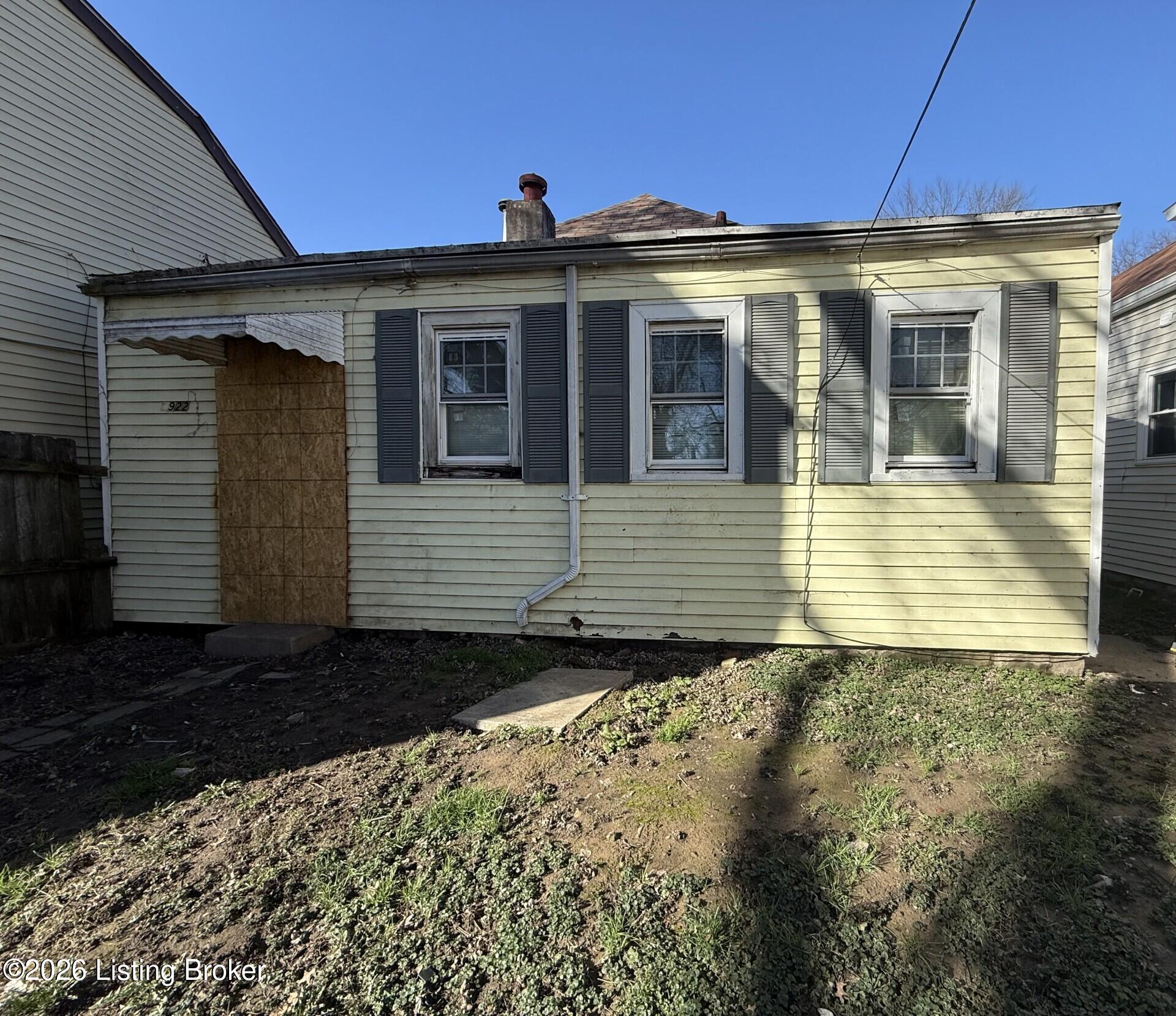 1922 Rowan St Property Photo 10