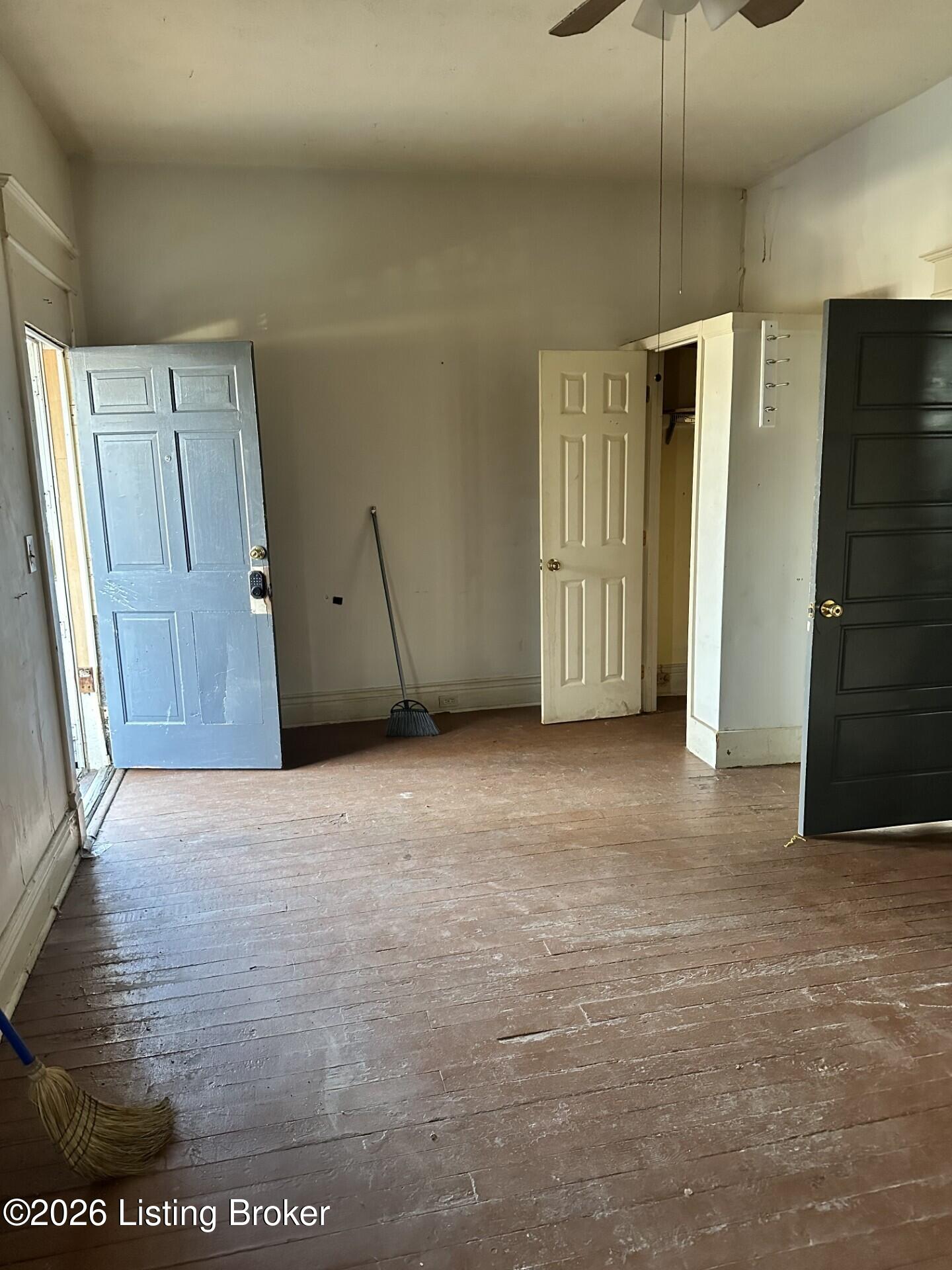 1922 Rowan St Property Photo 14