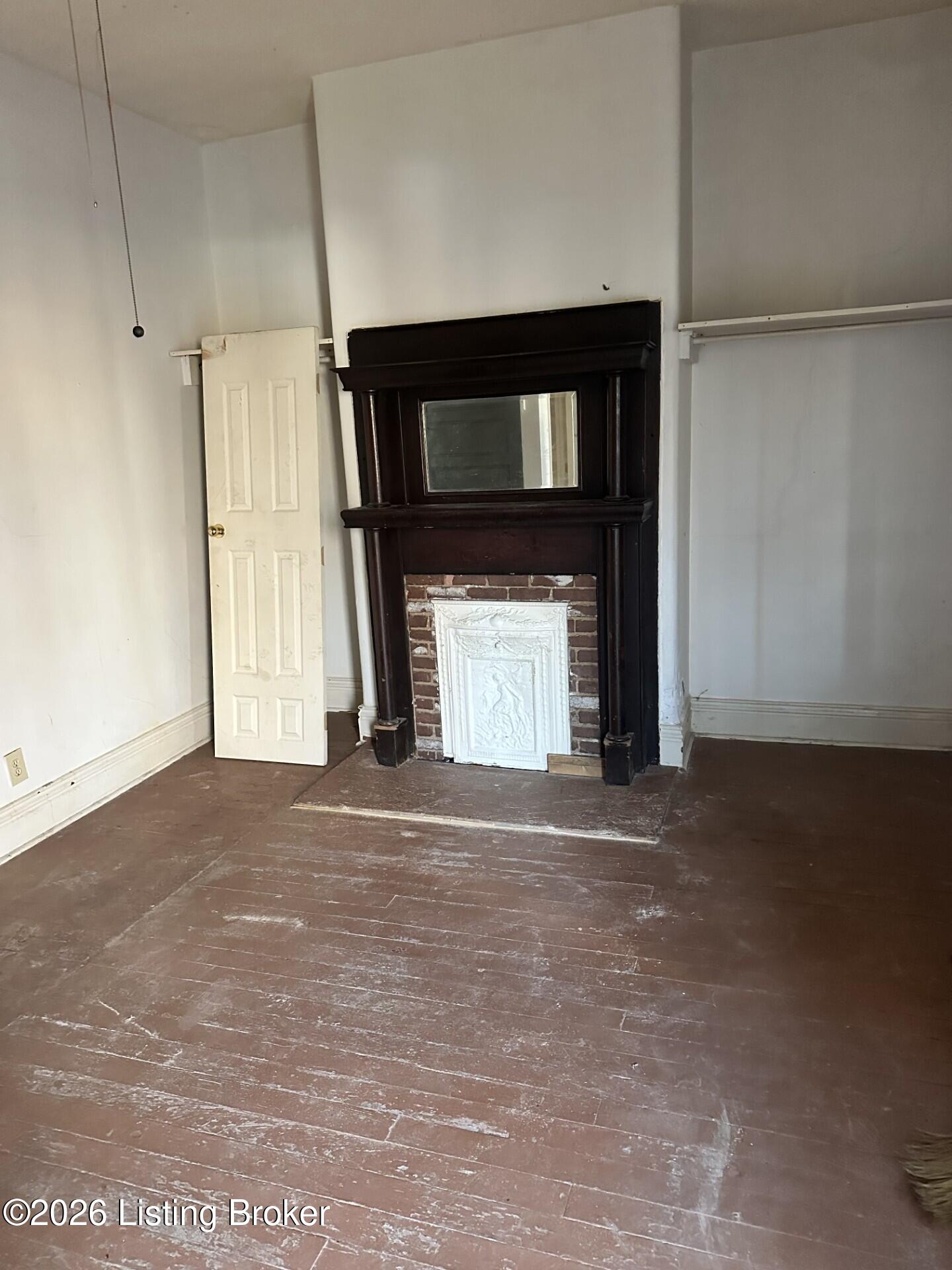 1922 Rowan St Property Photo 15