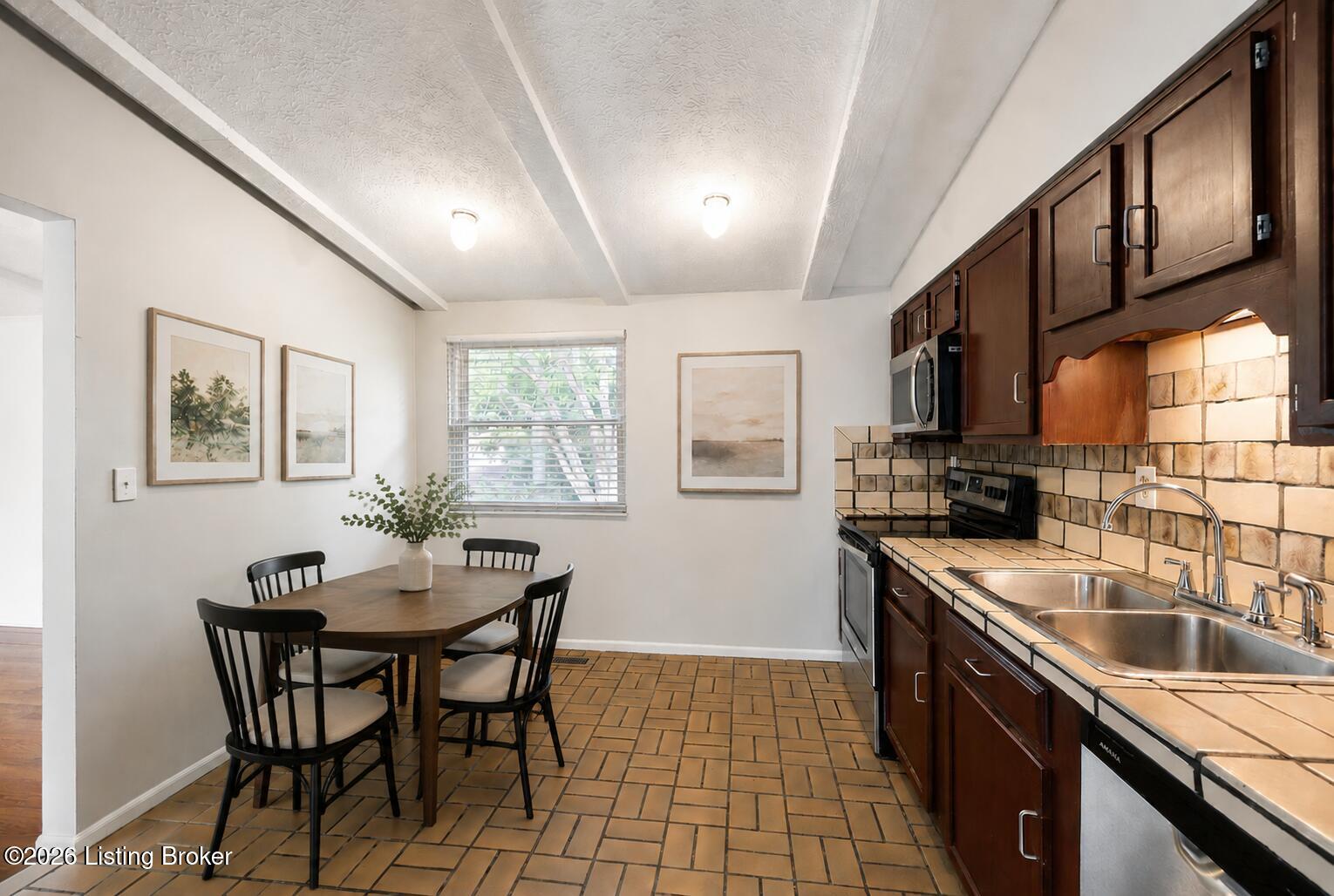 2810 Six Mile Ln Property Photo 15