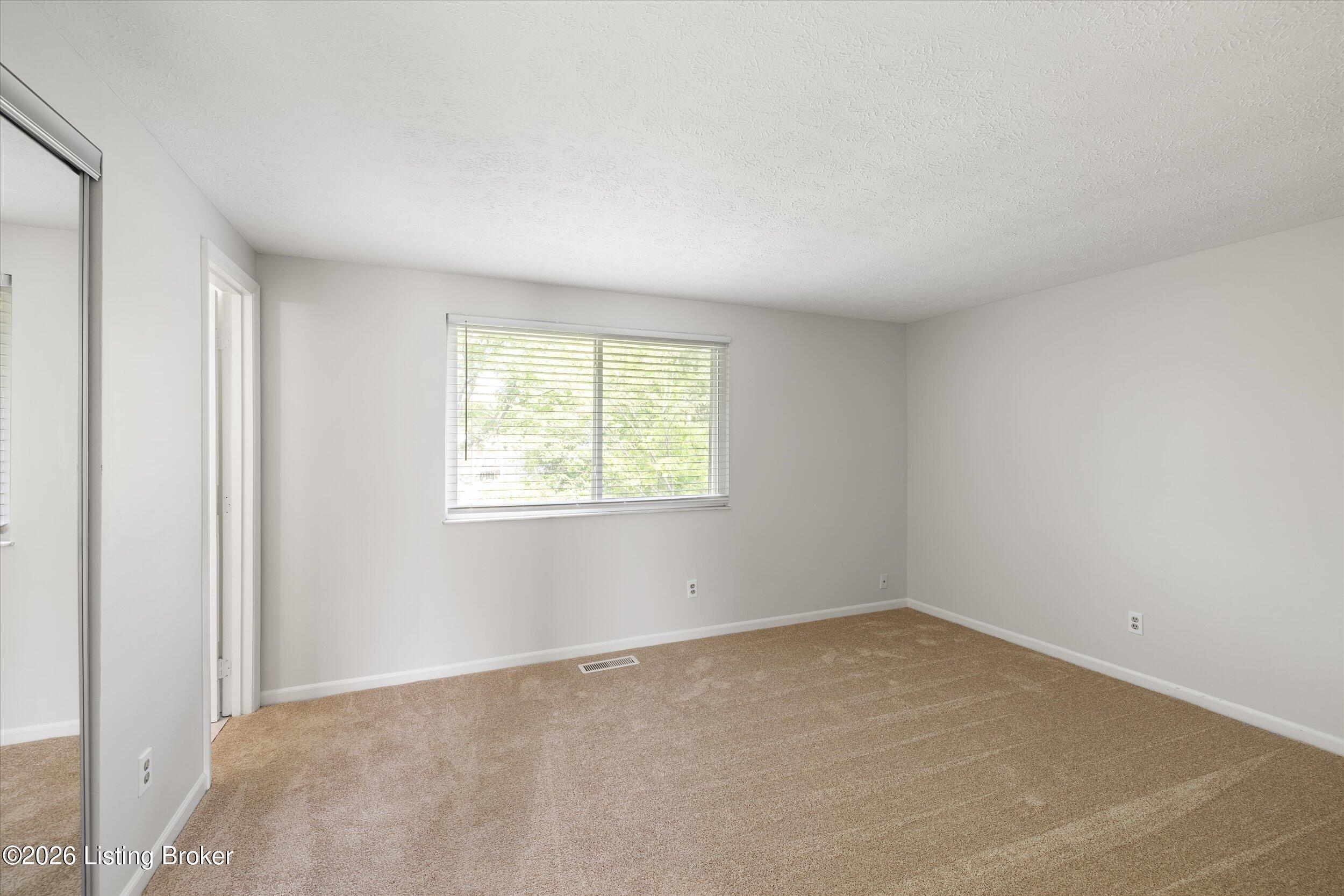 2810 Six Mile Ln Property Photo 17