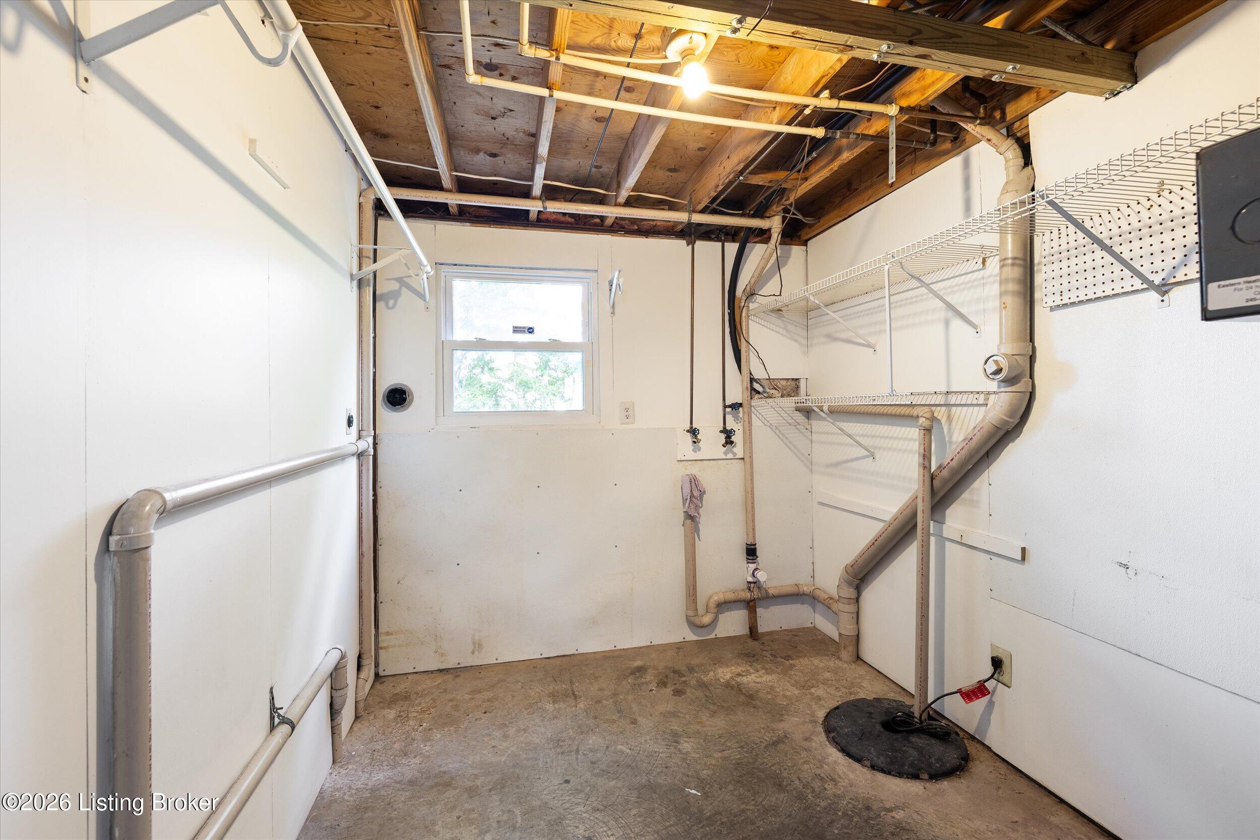 2810 Six Mile Ln Property Photo 34