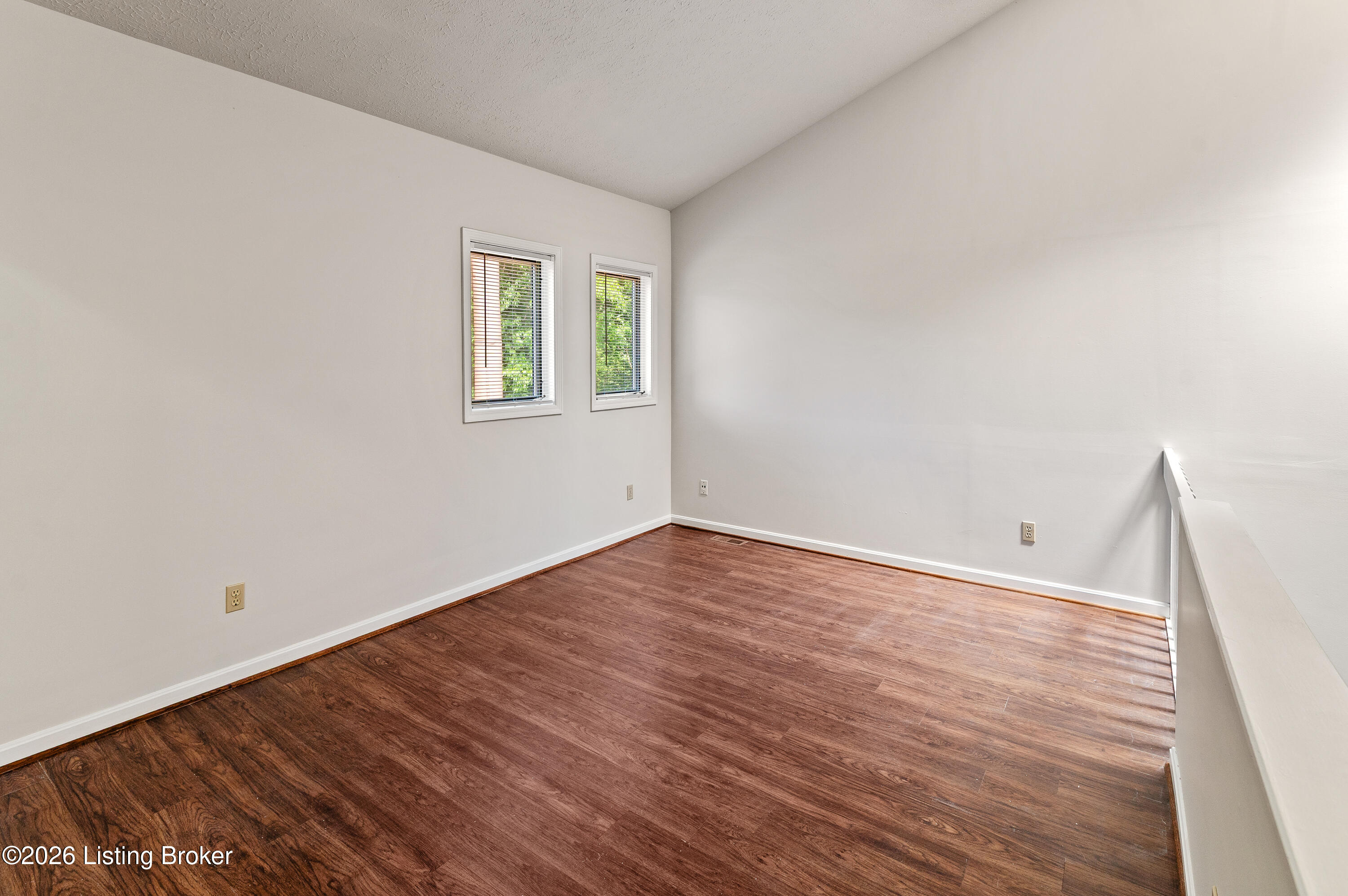 373 Crescent Spring Dr 373 Property Photo 24