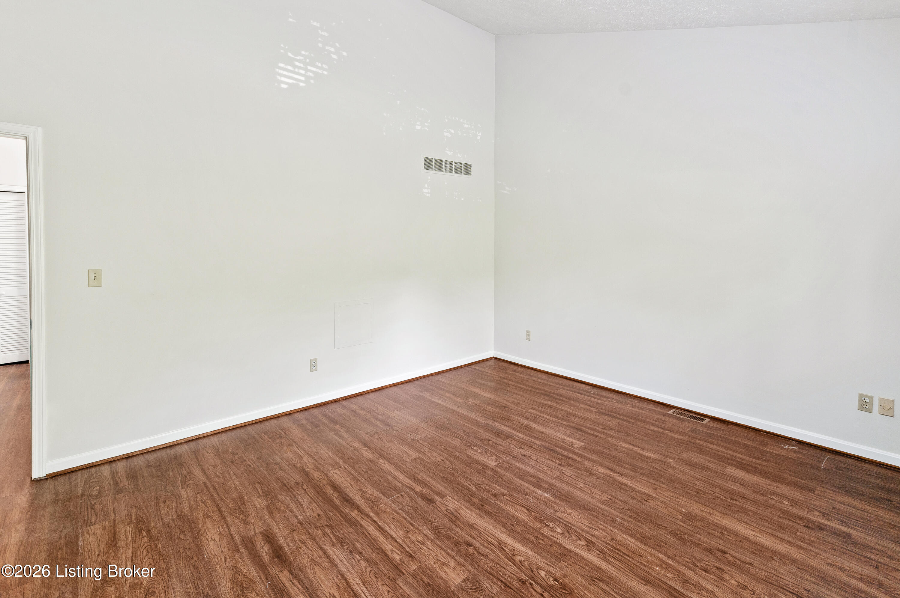 373 Crescent Spring Dr 373 Property Photo 33