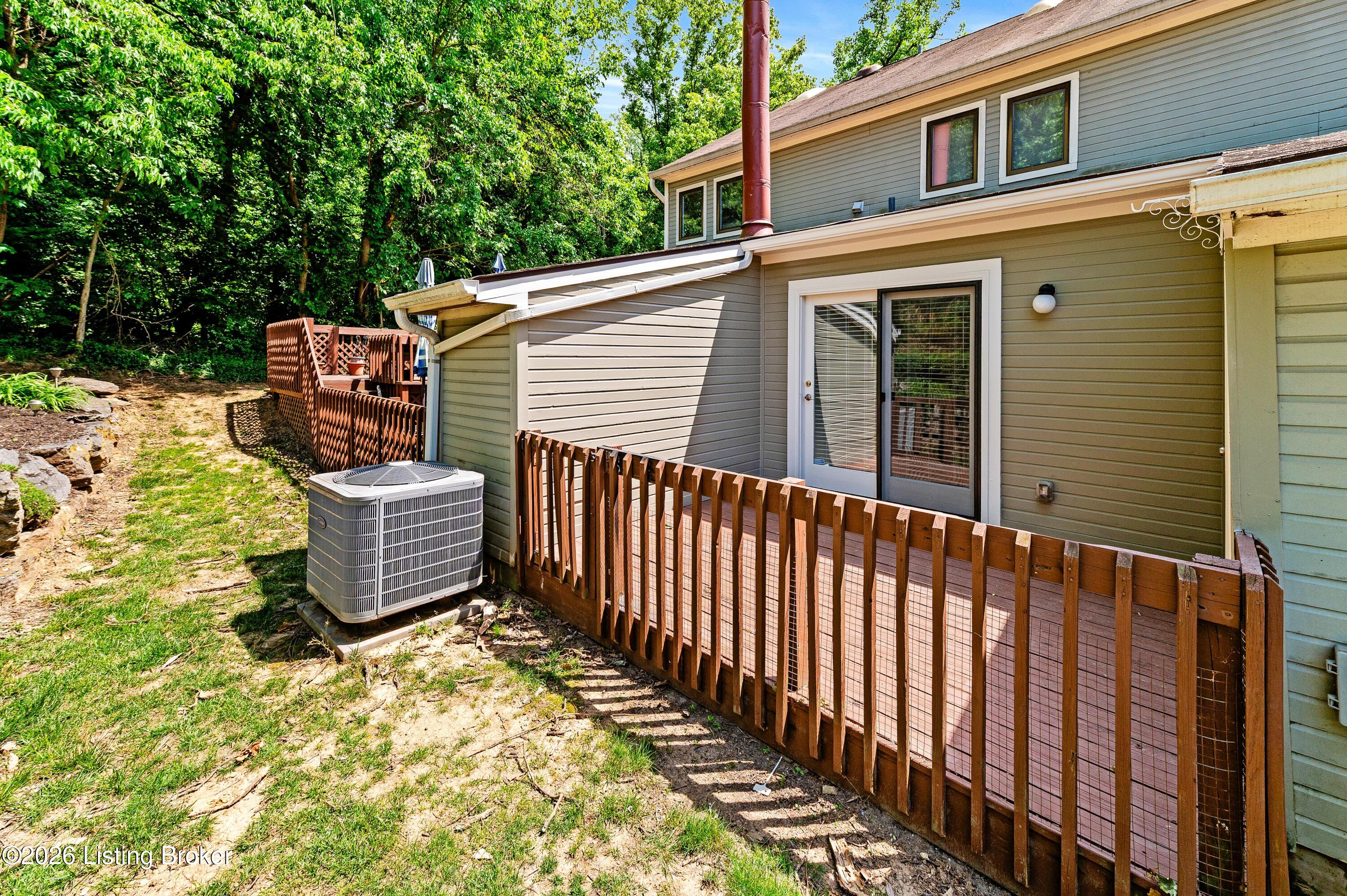 373 Crescent Spring Dr 373 Property Photo 39