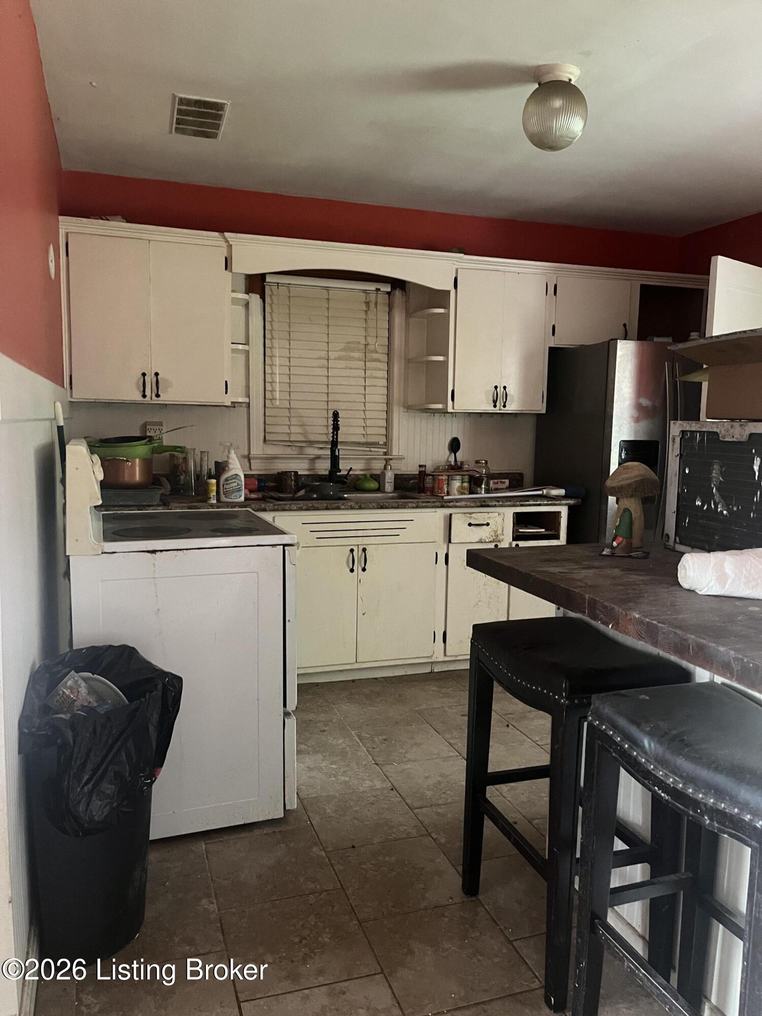 8717 Blue Lick Rd Property Photo 14