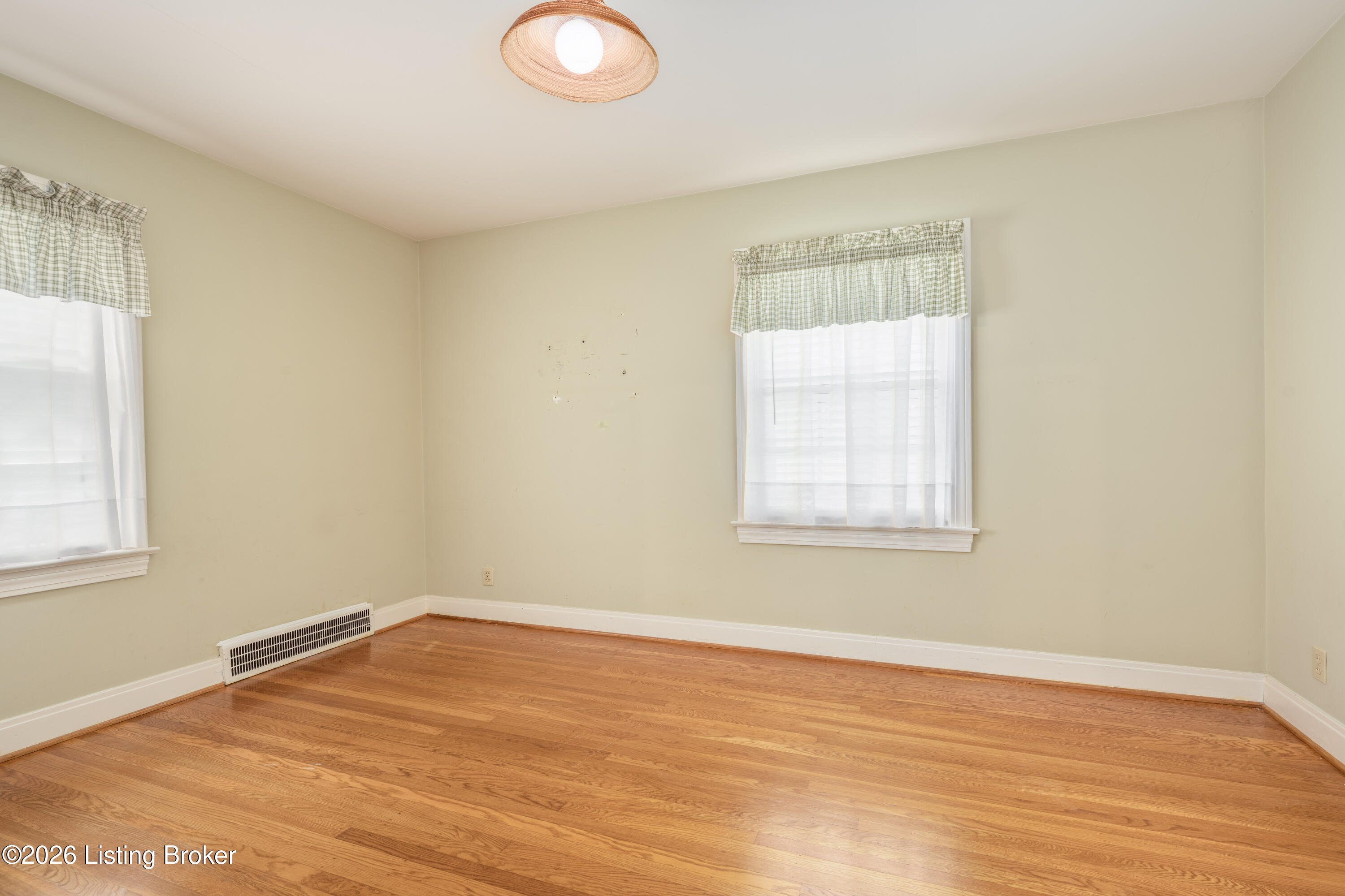 4024 Saint Ives Ct Property Photo 12