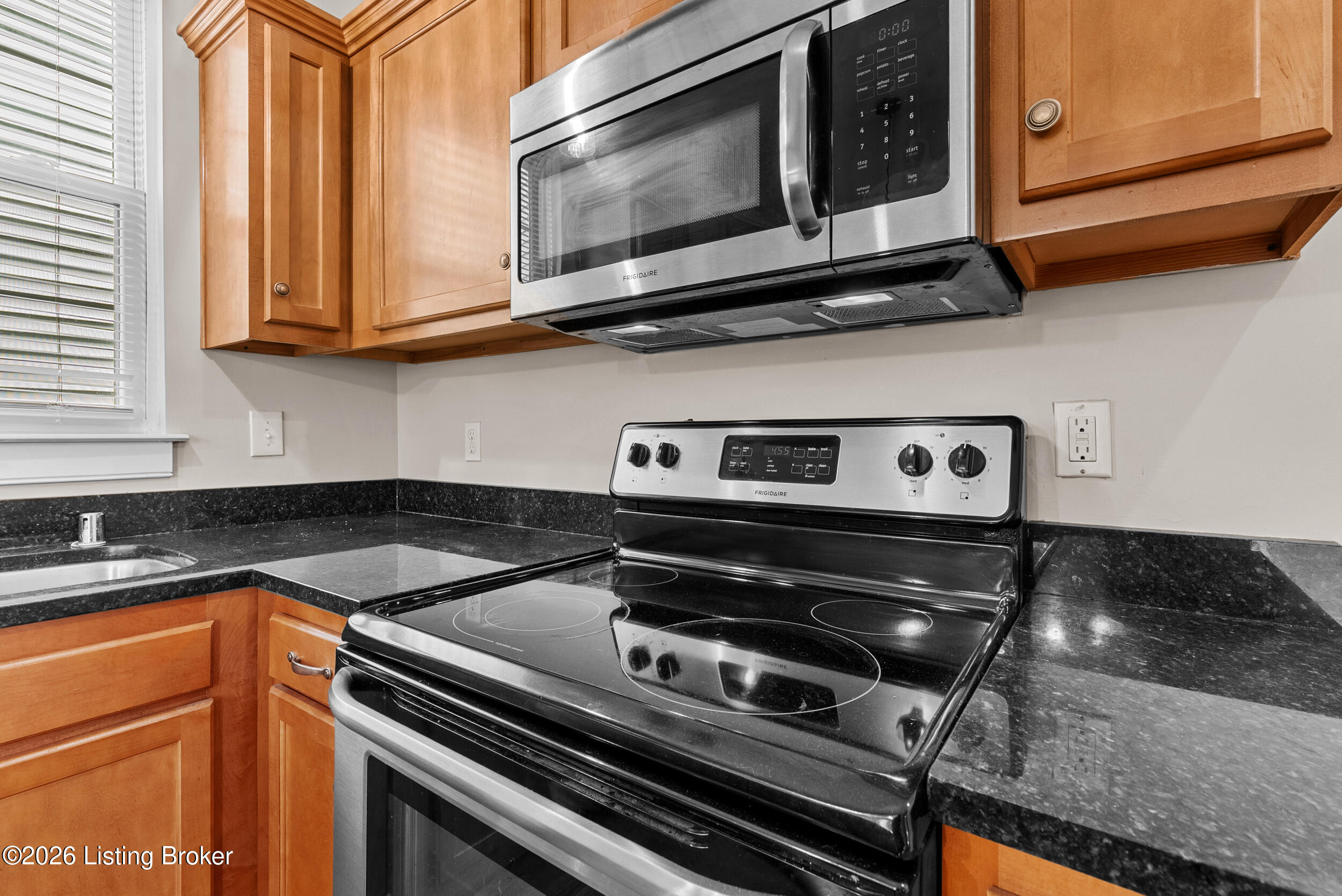 248 Delmont Ave Property Photo 7