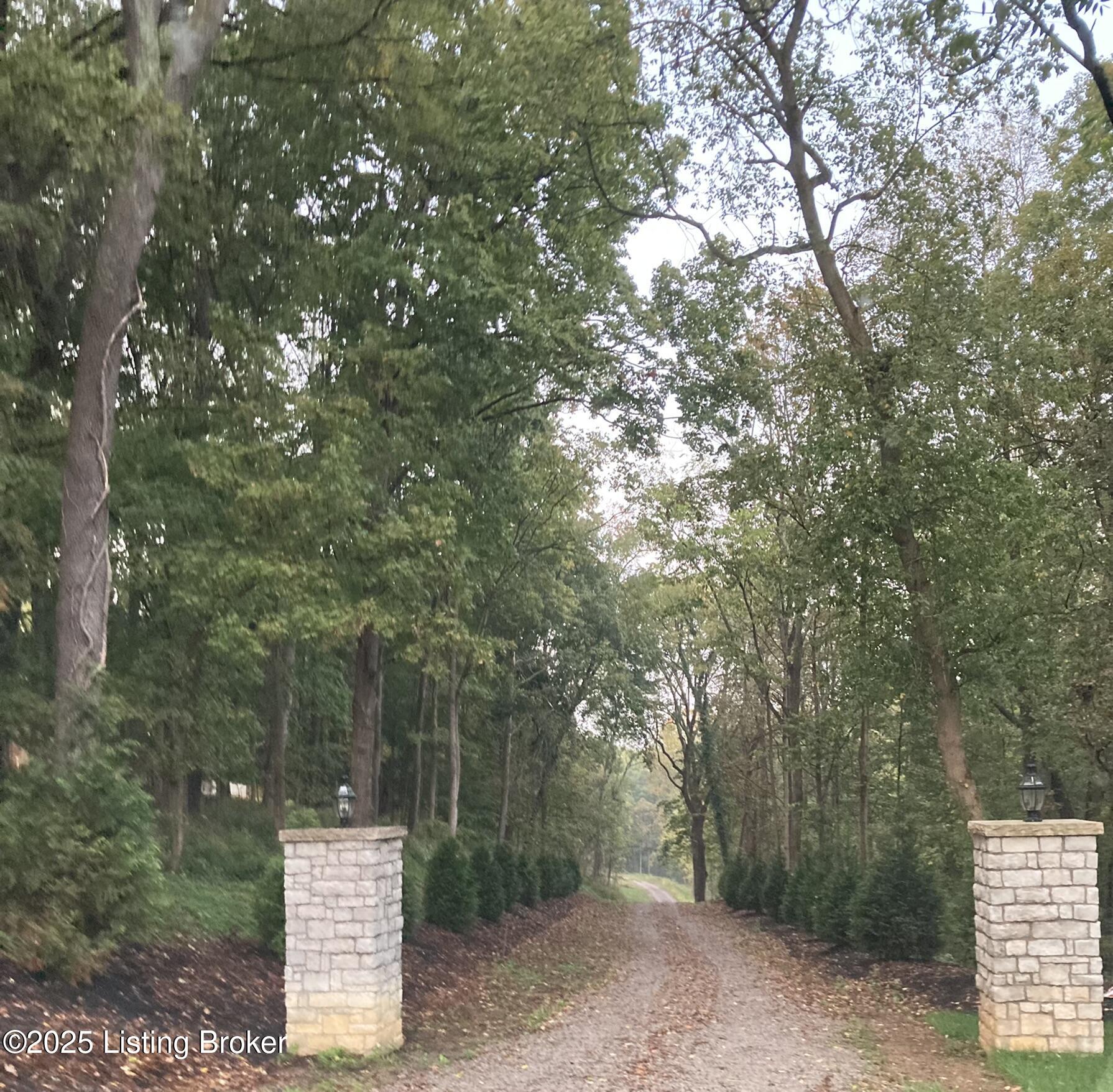 7909 Barbour Manor Dr Property Photo 1
