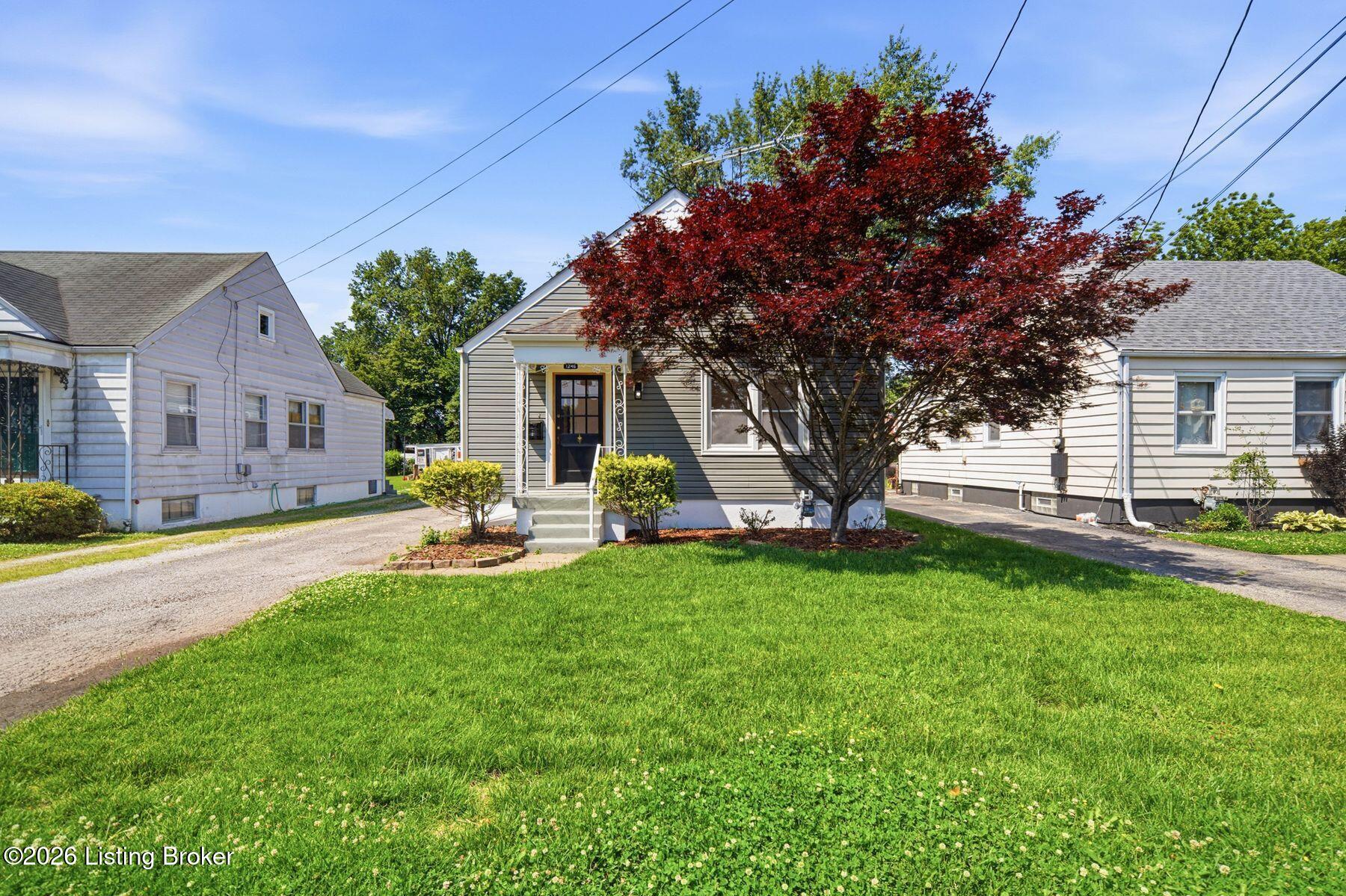 1246 Milton St Property Photo 2