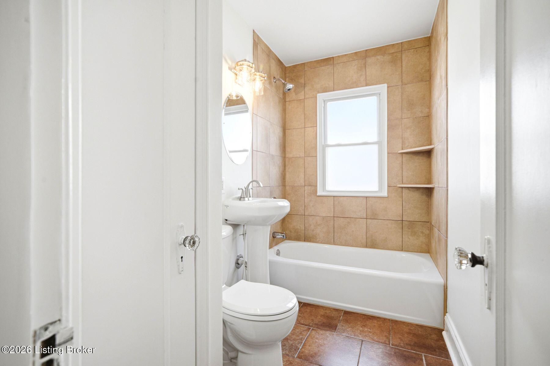 1246 Milton St Property Photo 31