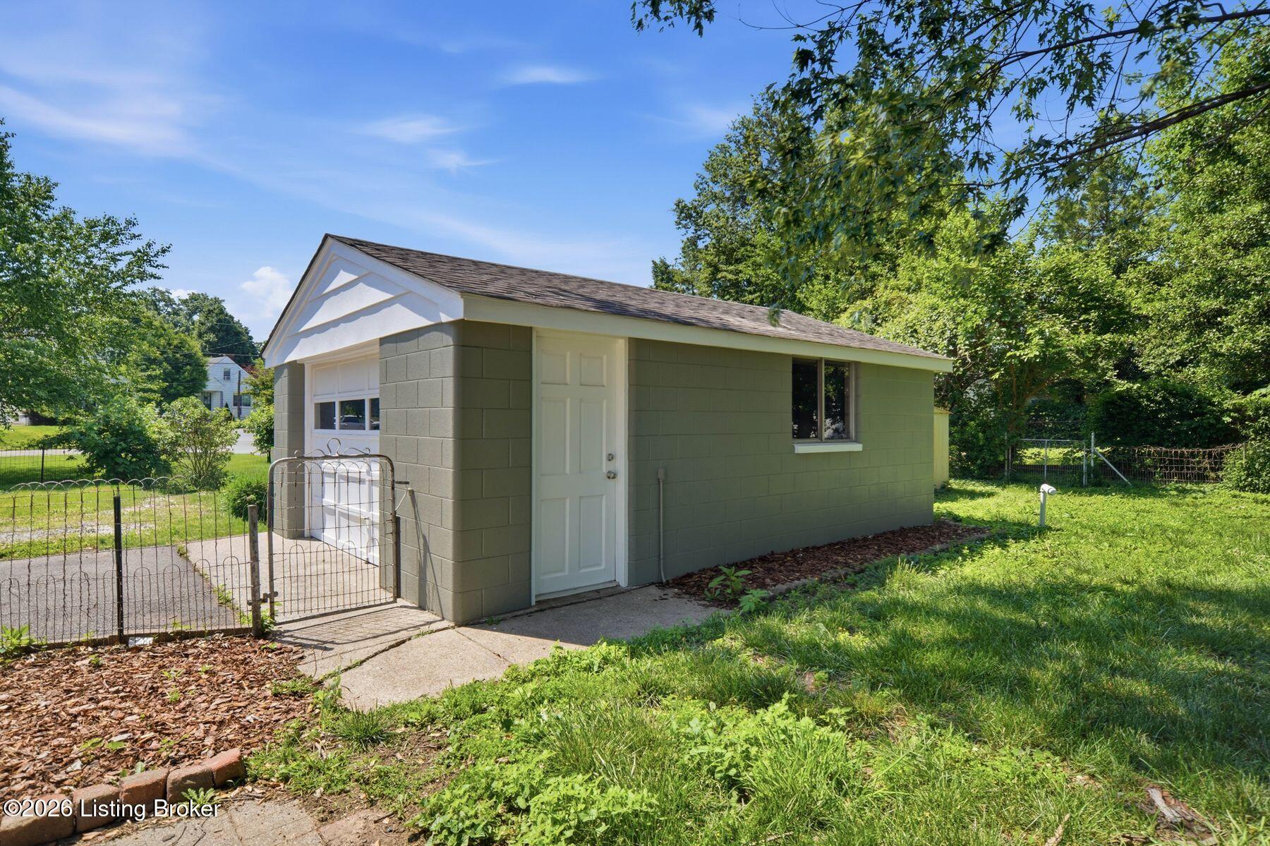1246 Milton St Property Photo 63
