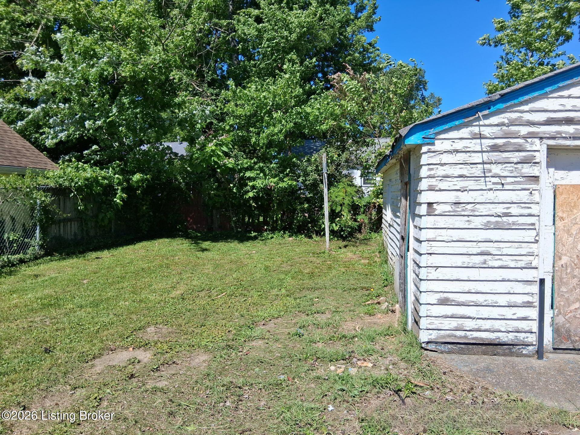 902 Loretto Ave Property Photo 9