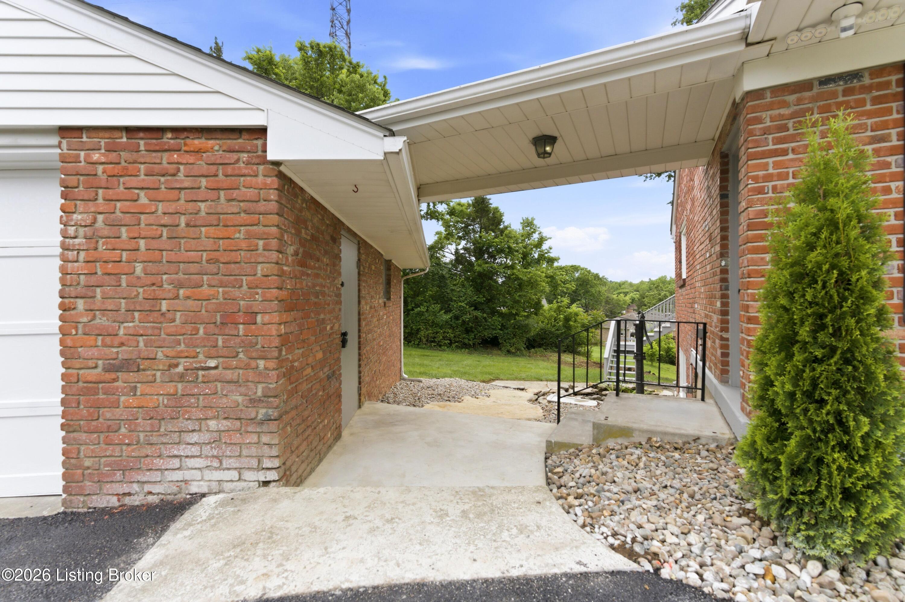 824 N Pope Lick Rd Property Photo 84