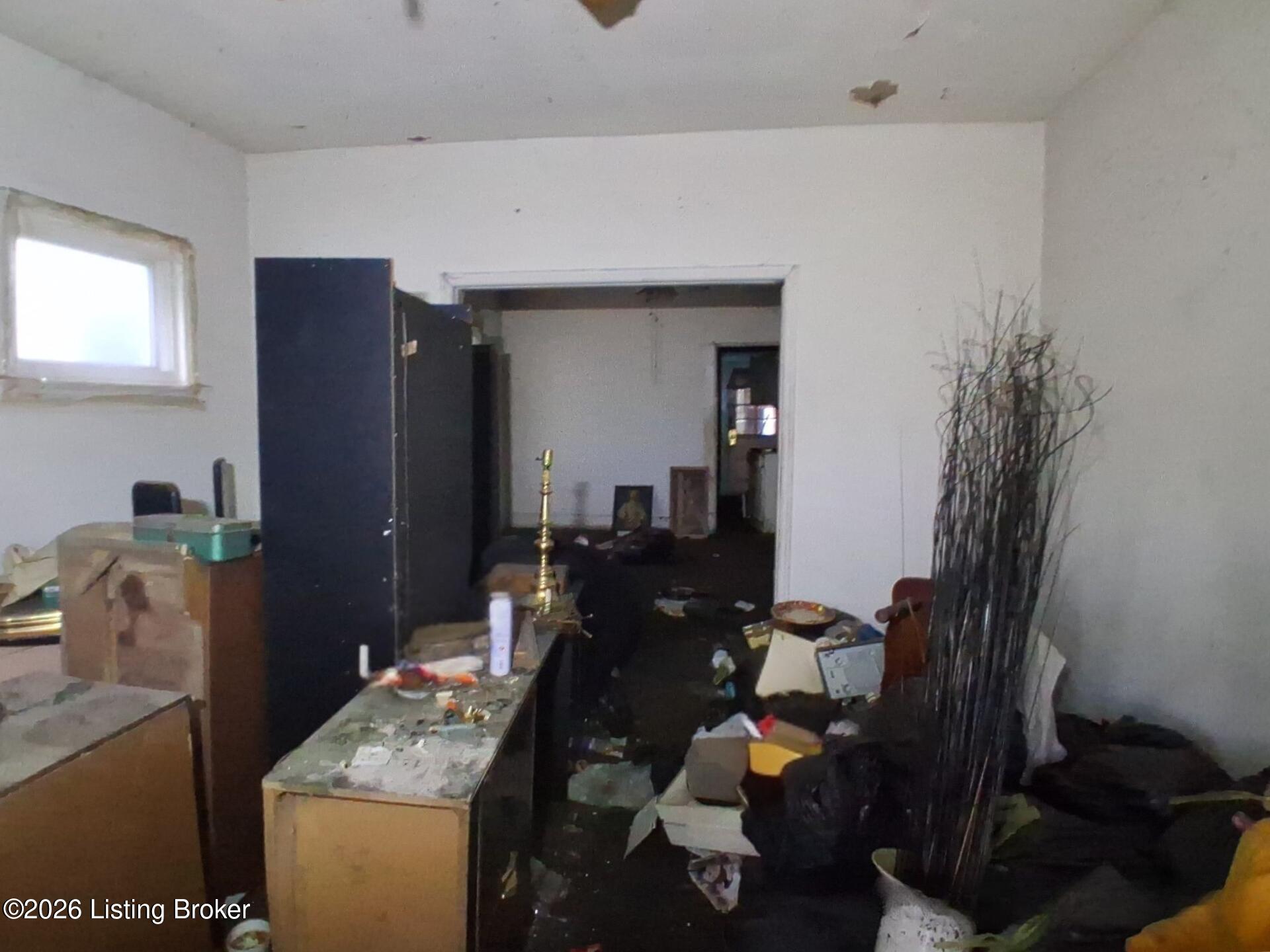 839 S 37th St Property Photo 2