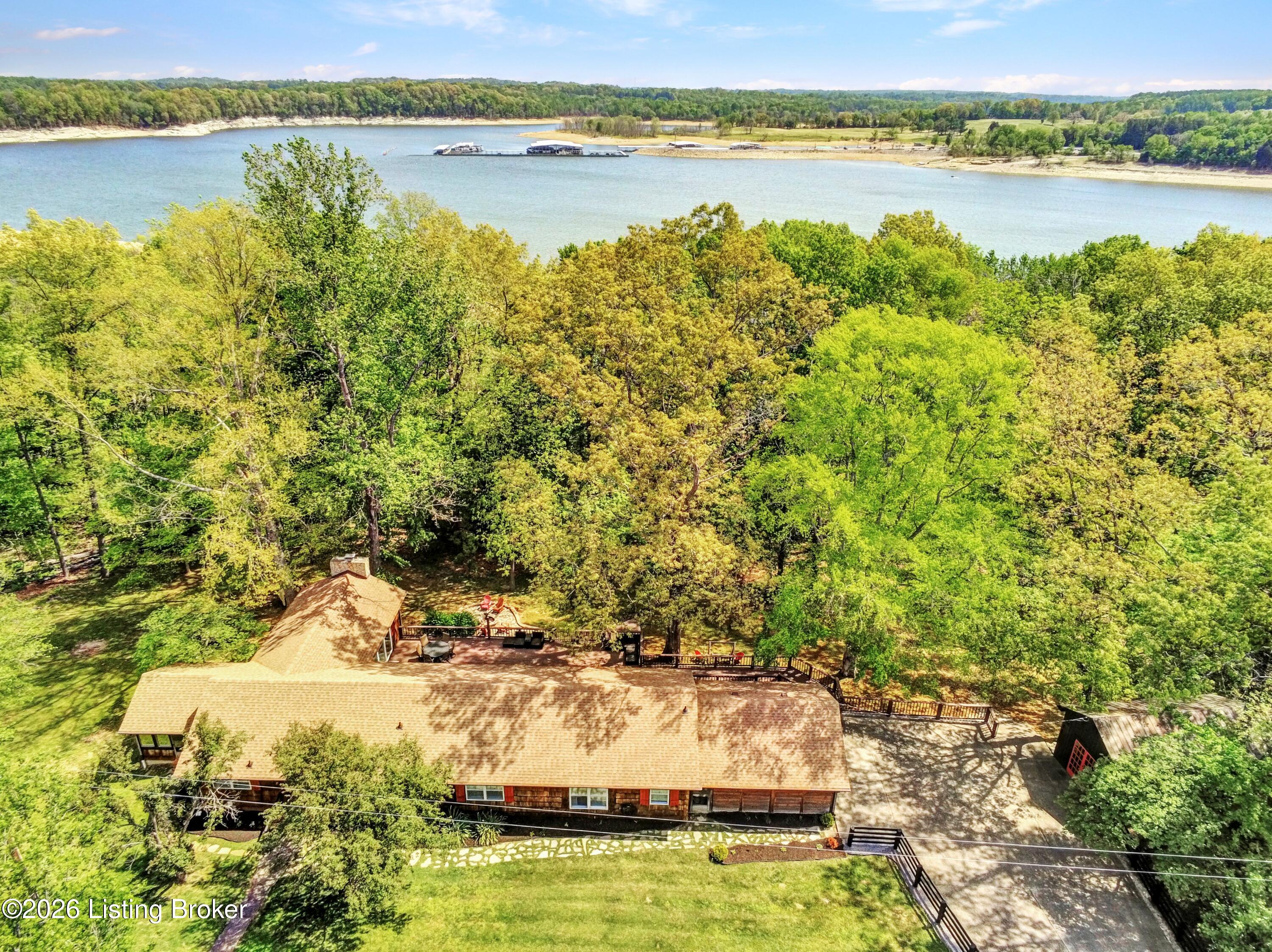 131 Lakeside Dr Property Photo 3
