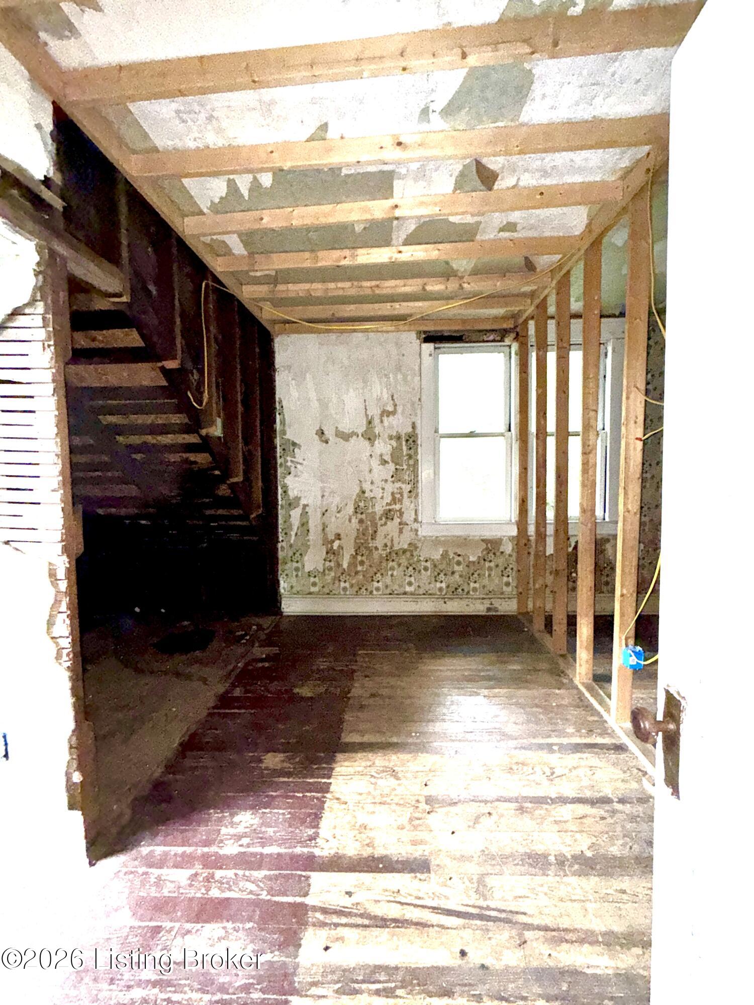 3215 Grand Ave Property Photo 14