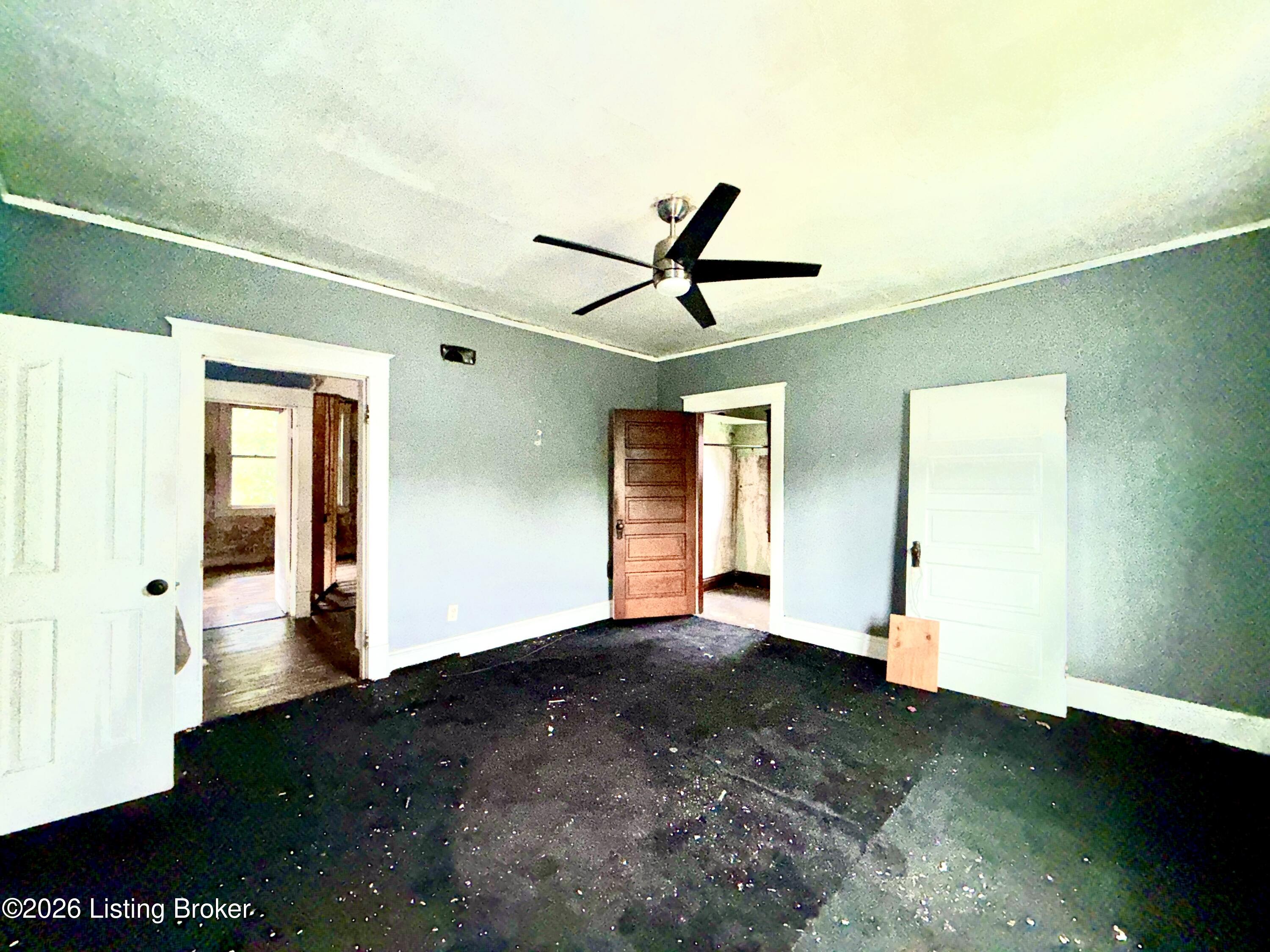 3215 Grand Ave Property Photo 17