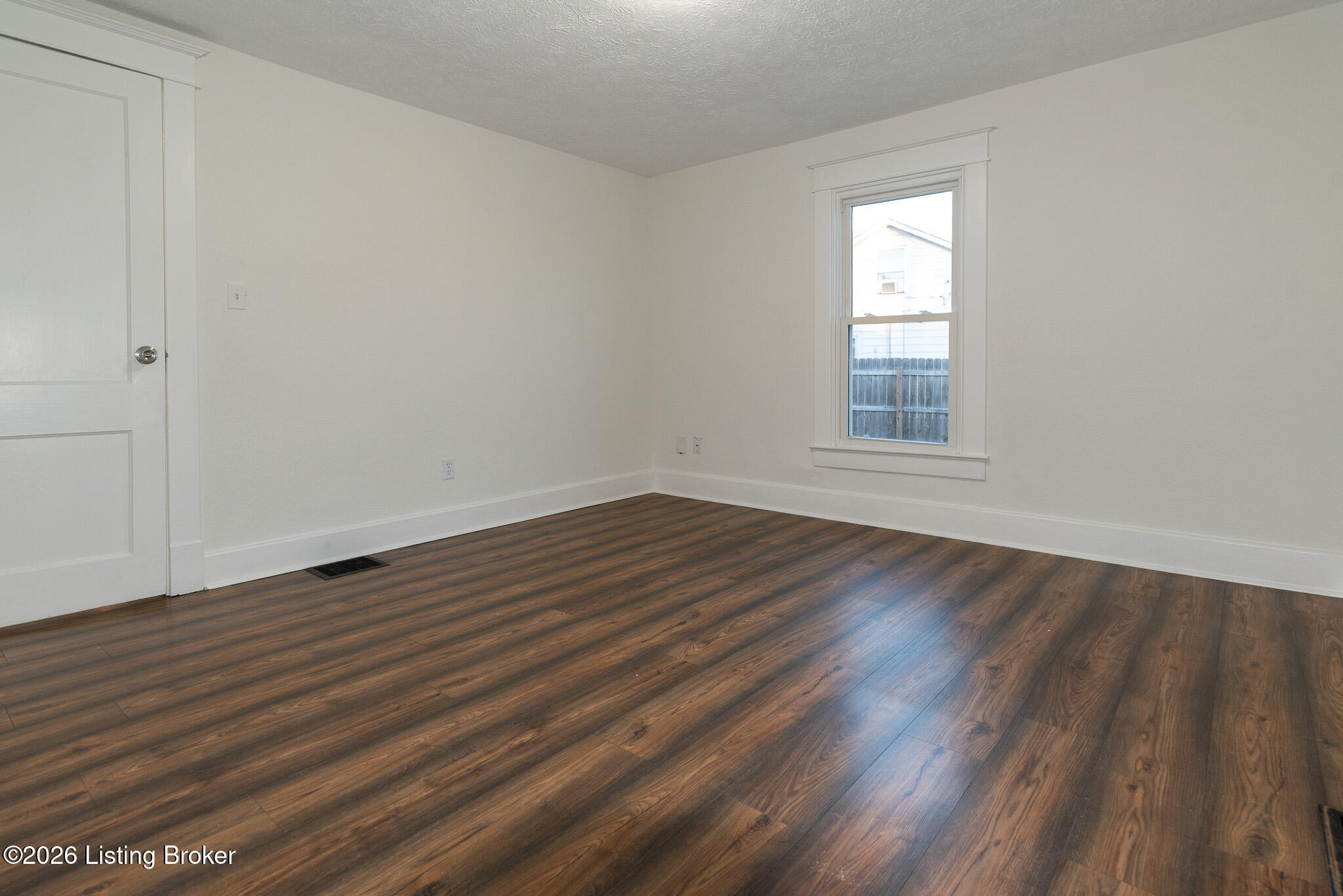9201 Jefferson Ave Property Photo 22