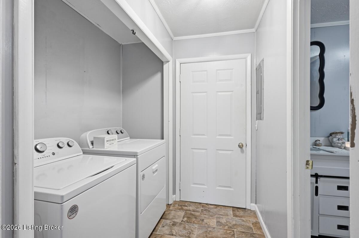 118 Mehr Ave Property Photo 7