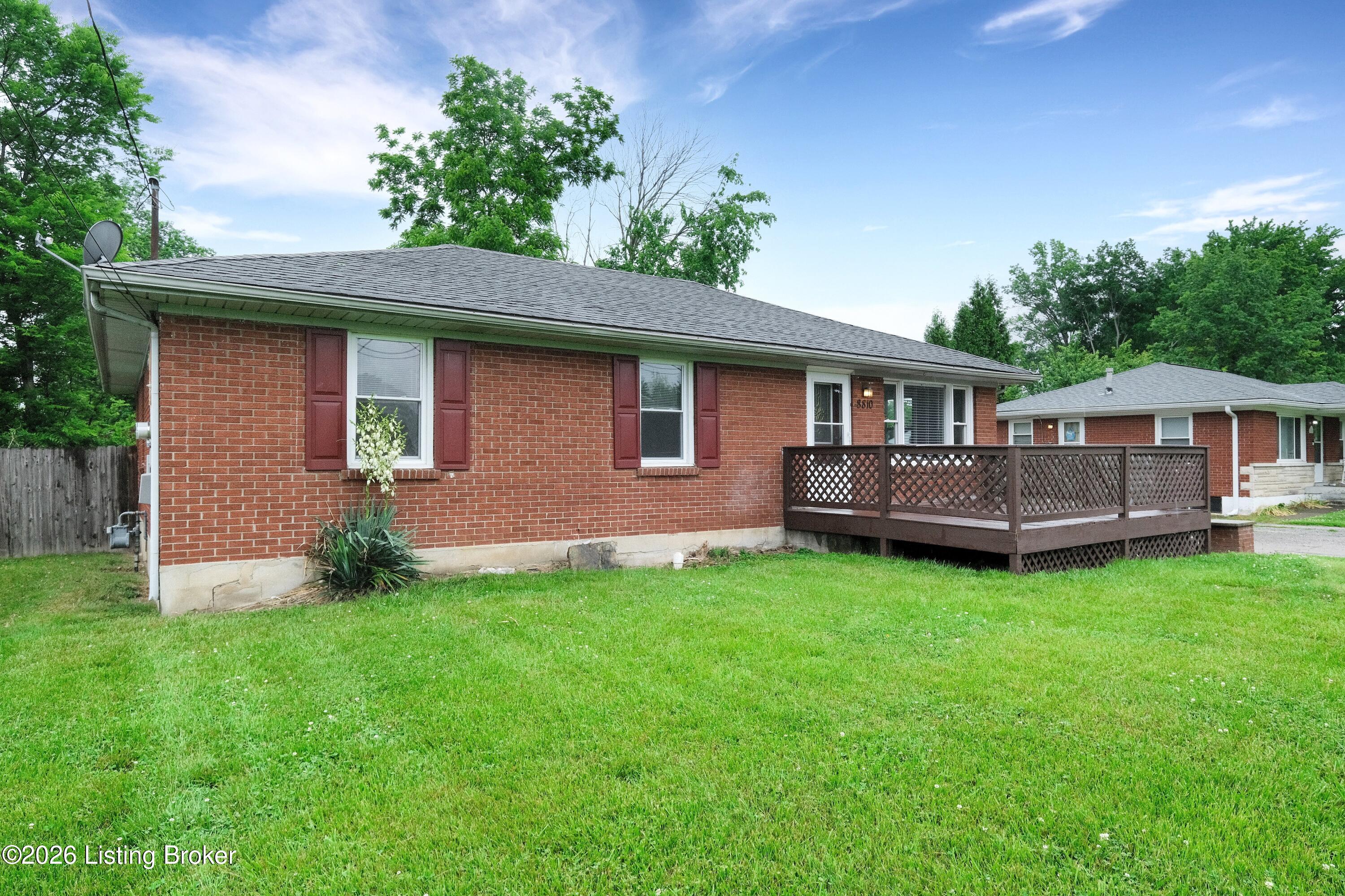 8810 Terry Rd Property Photo 4
