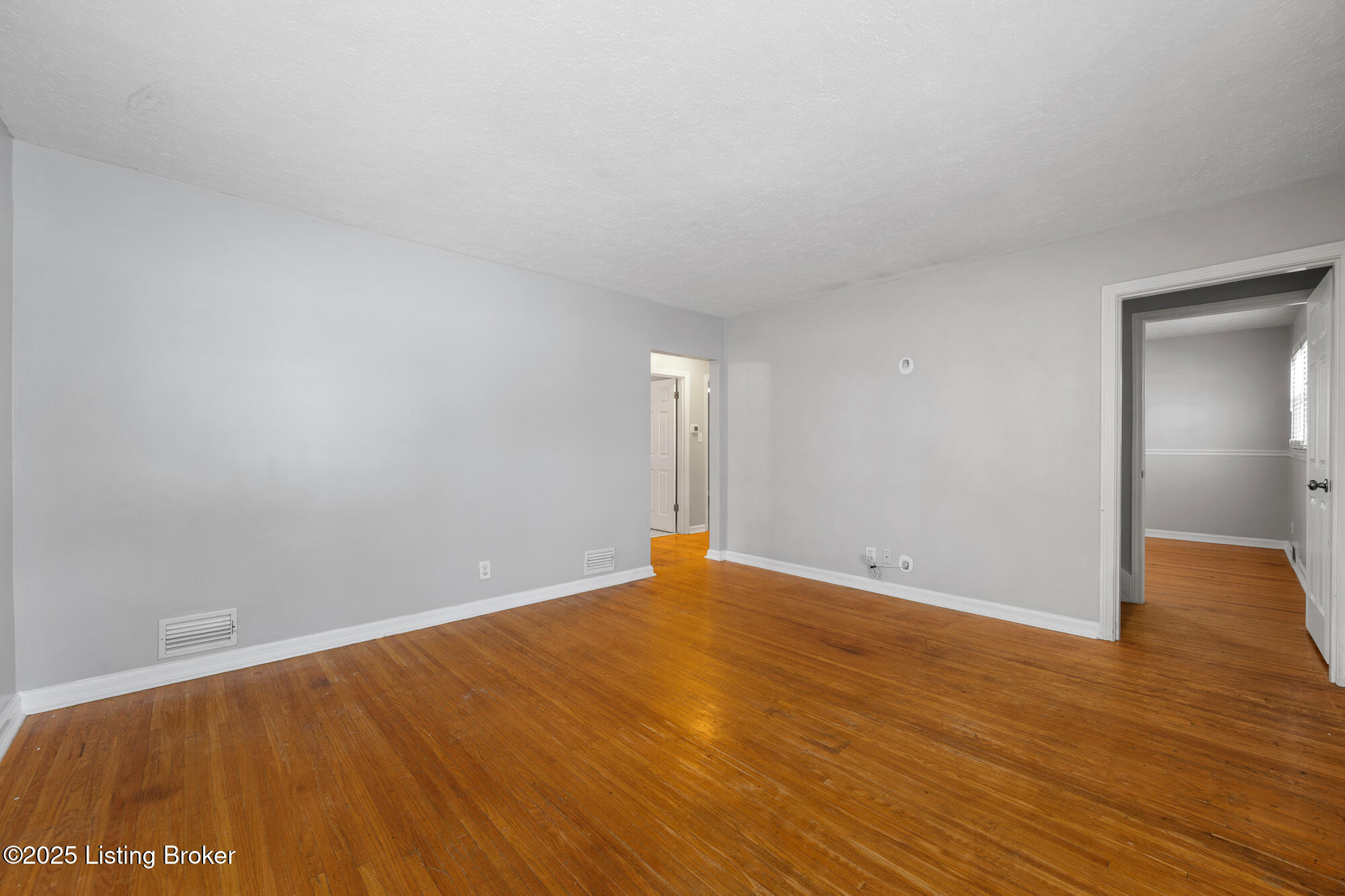 4227 Hillbrook Dr Property Photo 6