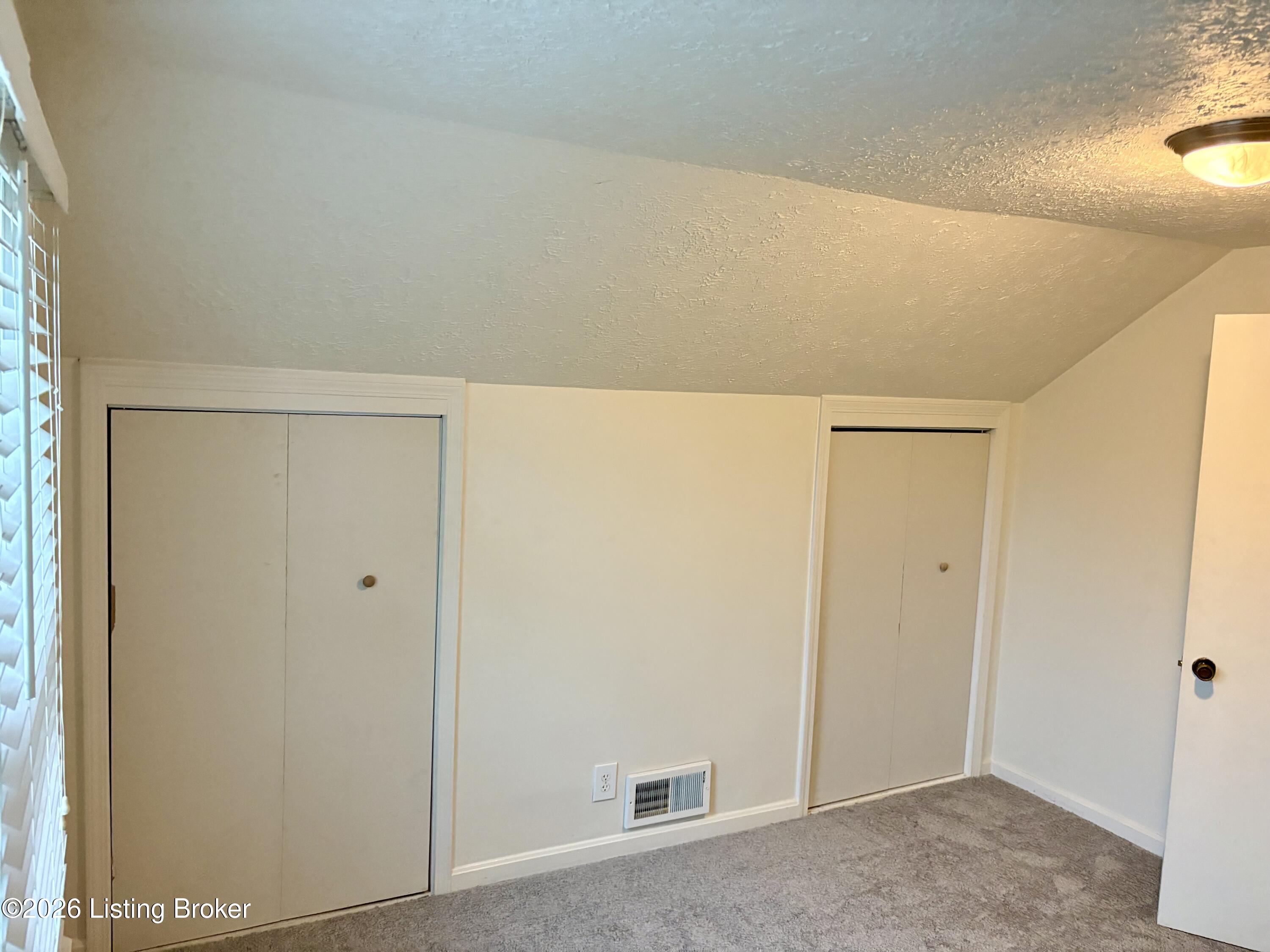 4227 Hillbrook Dr Property Photo 18