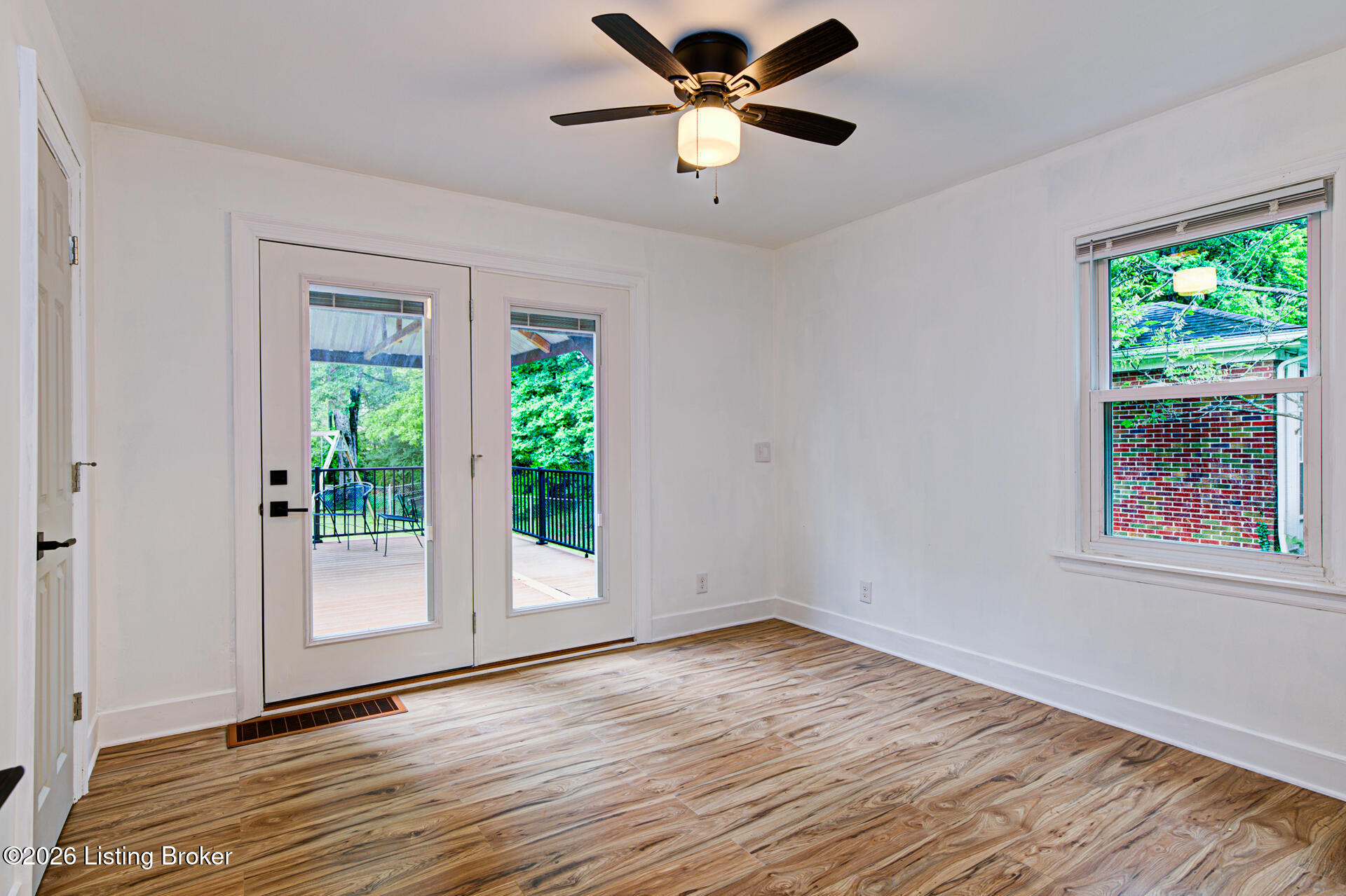 4011 Lambert Ave Property Photo 14