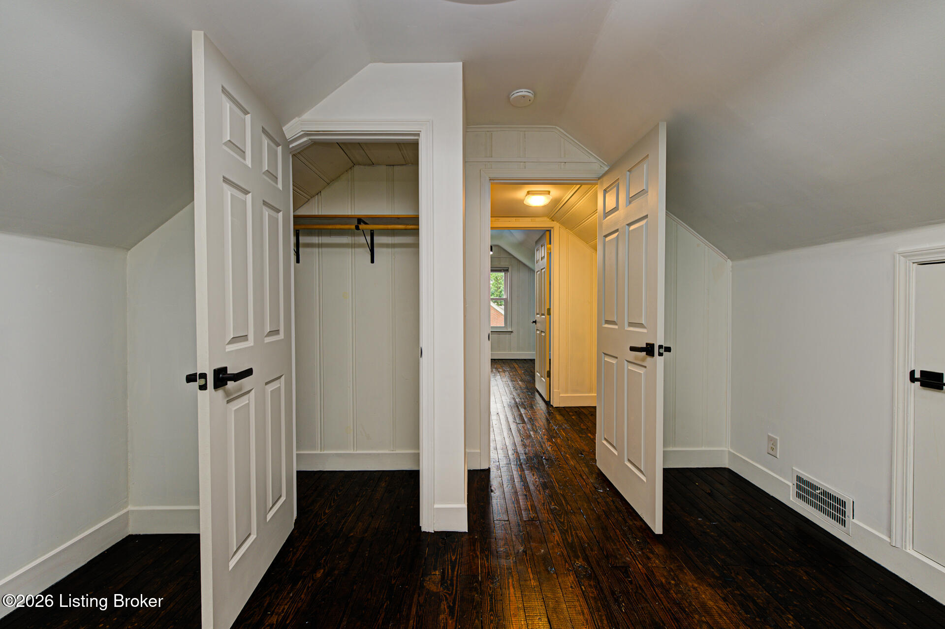4011 Lambert Ave Property Photo 24