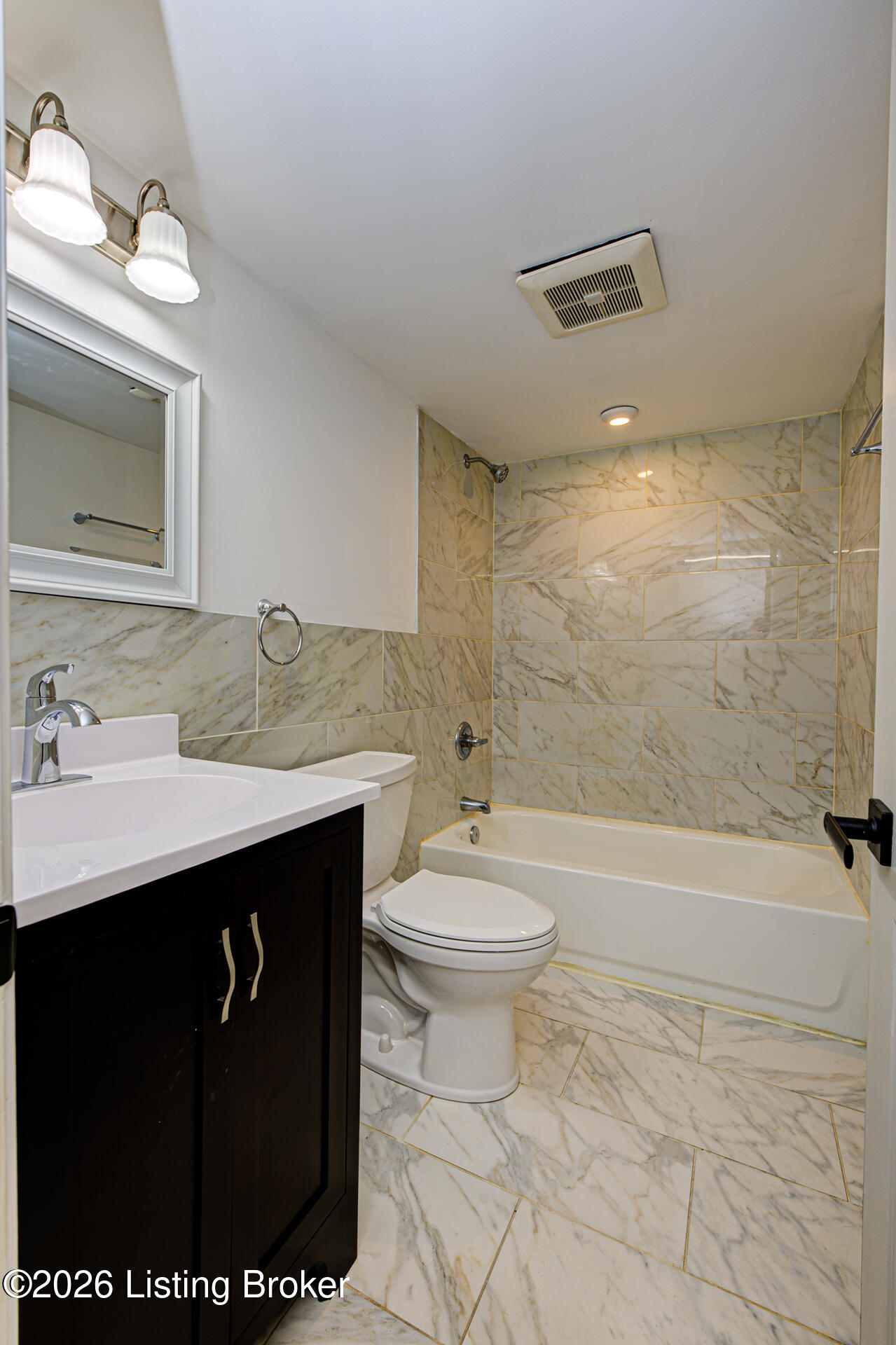 4011 Lambert Ave Property Photo 28