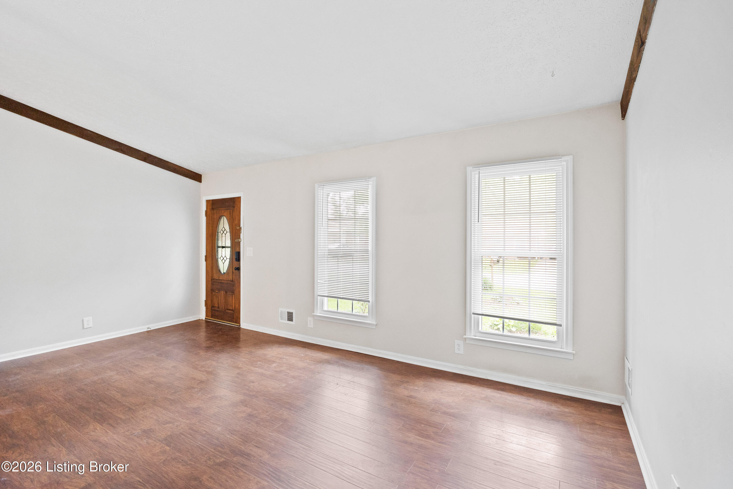 8215 Chickering Way Property Photo 4